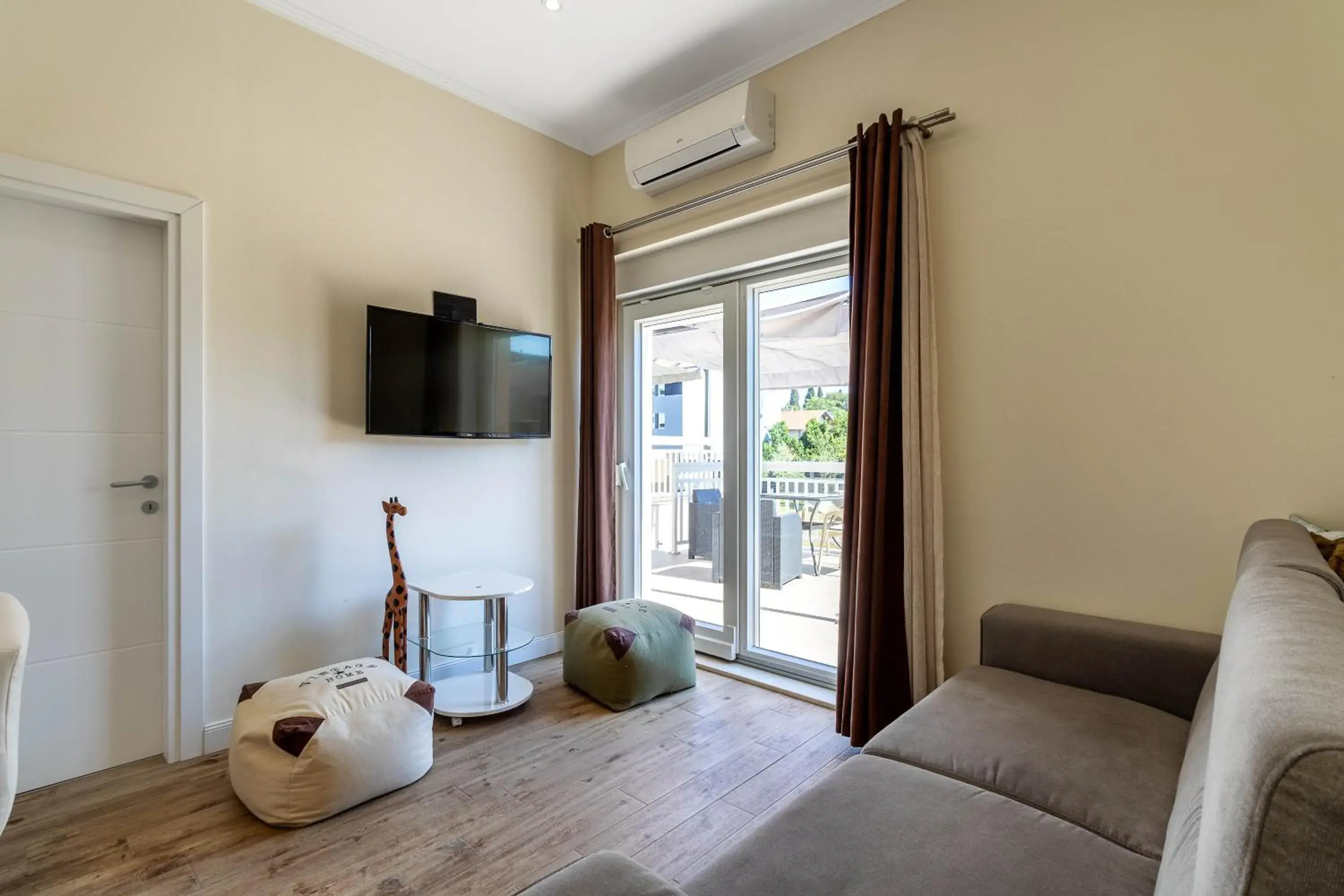 Superior Apartment in StaySplitBay Superior Apartment in StaySplitBay