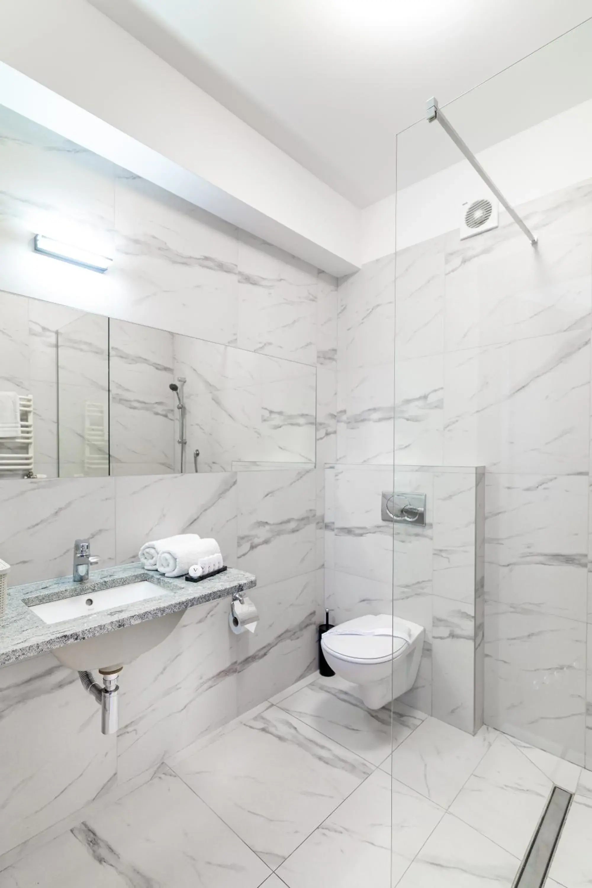 Twin Room in Hotel Victoria Twin Room in Hotel Victoria