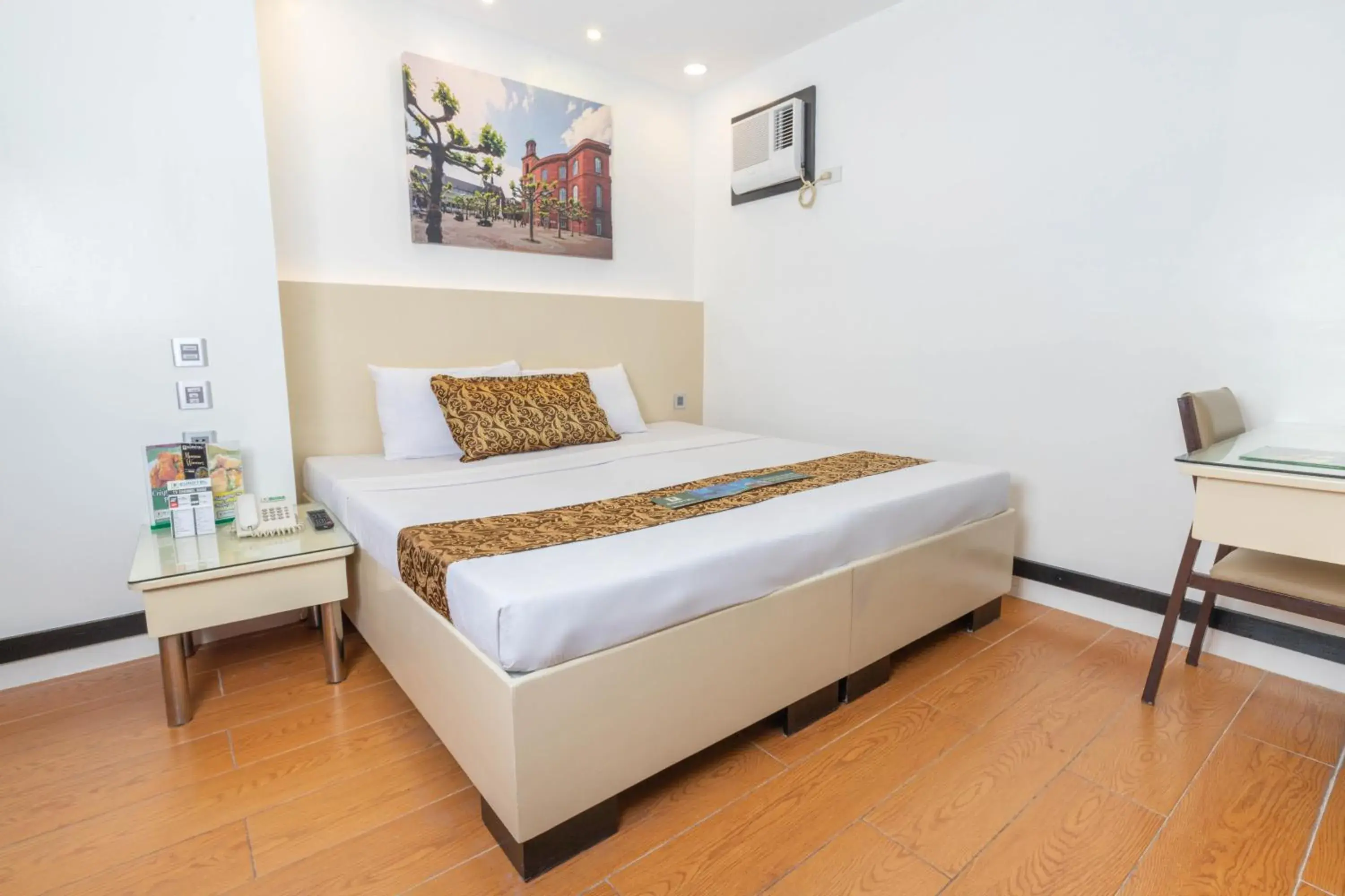 Studio in Eurotel Pedro Gil Studio in Eurotel Pedro Gil