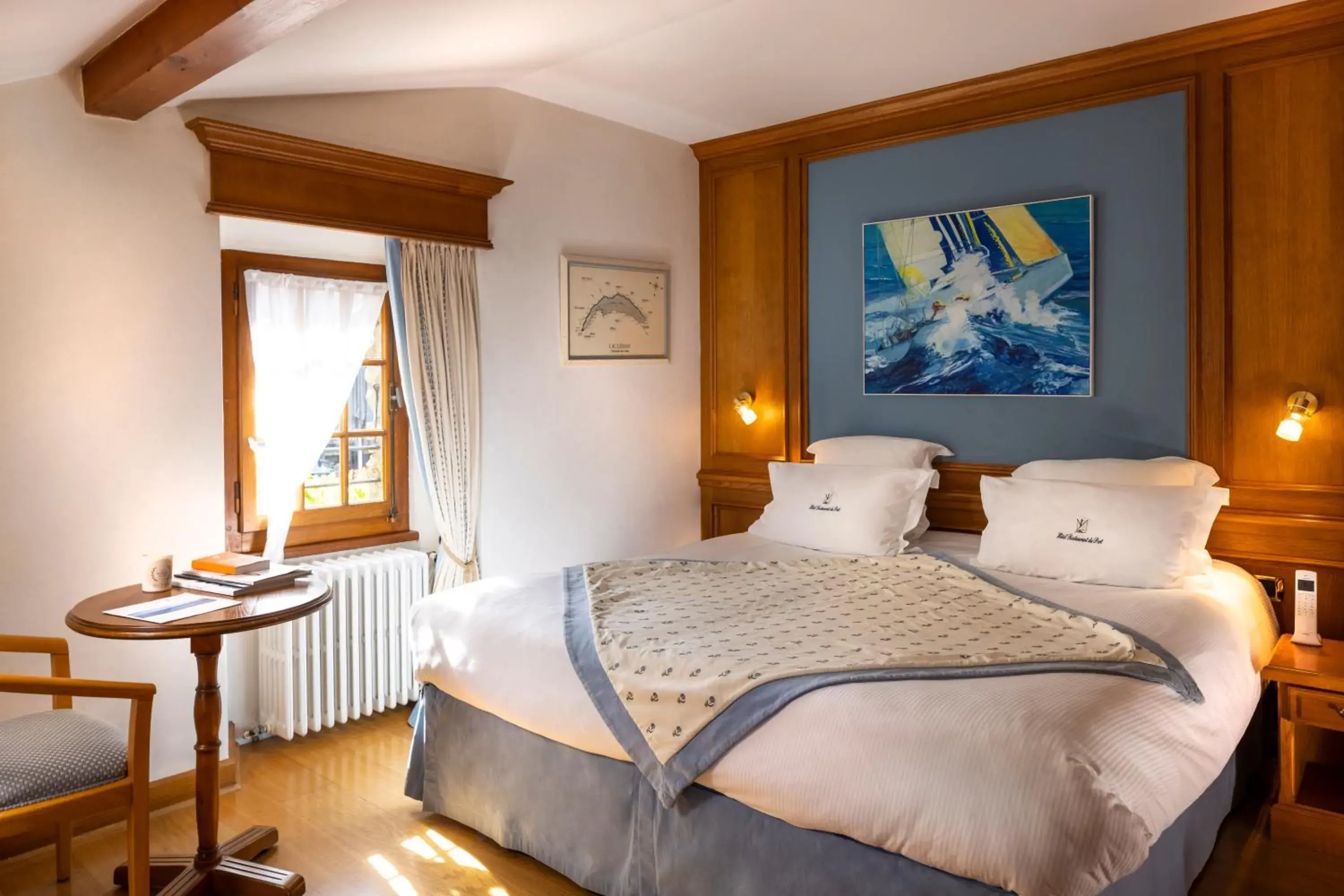 Classic Room in Hôtel Restaurant Du Port Classic Room in Hôtel Restaurant Du Port