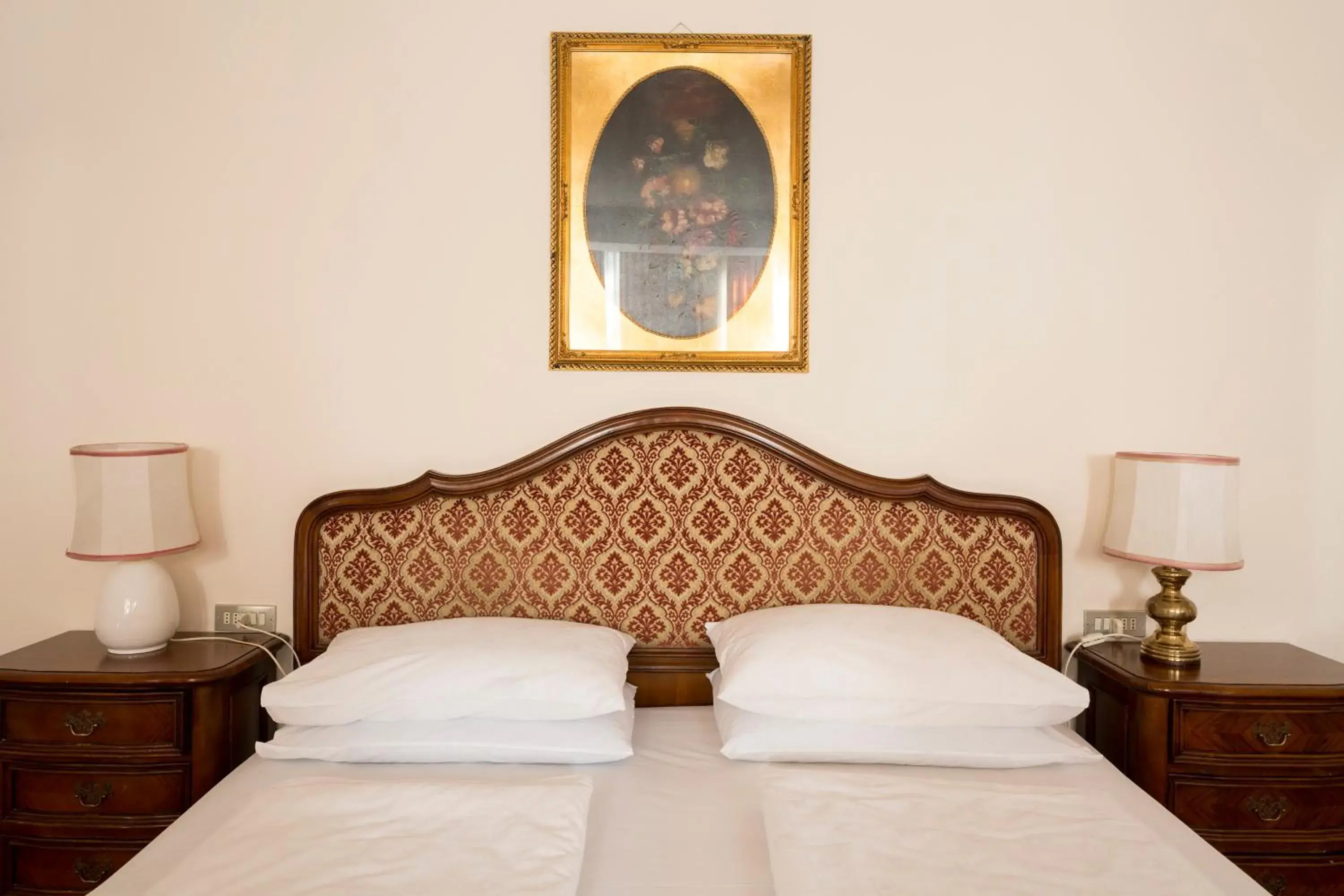 Classic Double Room in Hotel Castel Rundegg (Adults Only) Classic Double Room in Hotel Castel Rundegg (Adults Only)