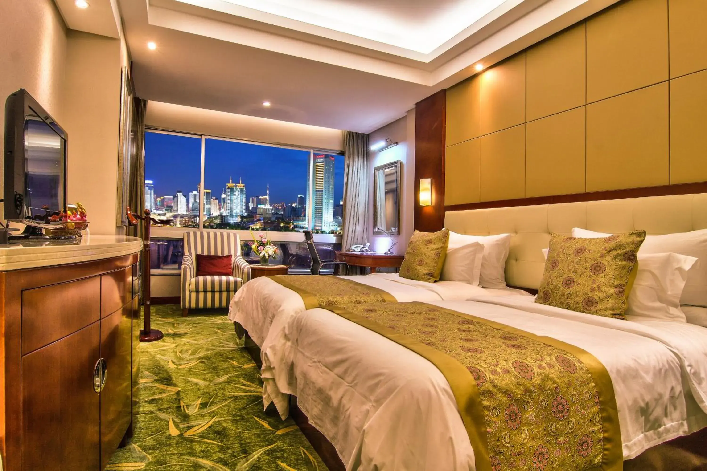 Superior Twin Room with River View in Citic Ningbo International Hotel Superior Twin Room with River View in Citic Ningbo International Hotel
