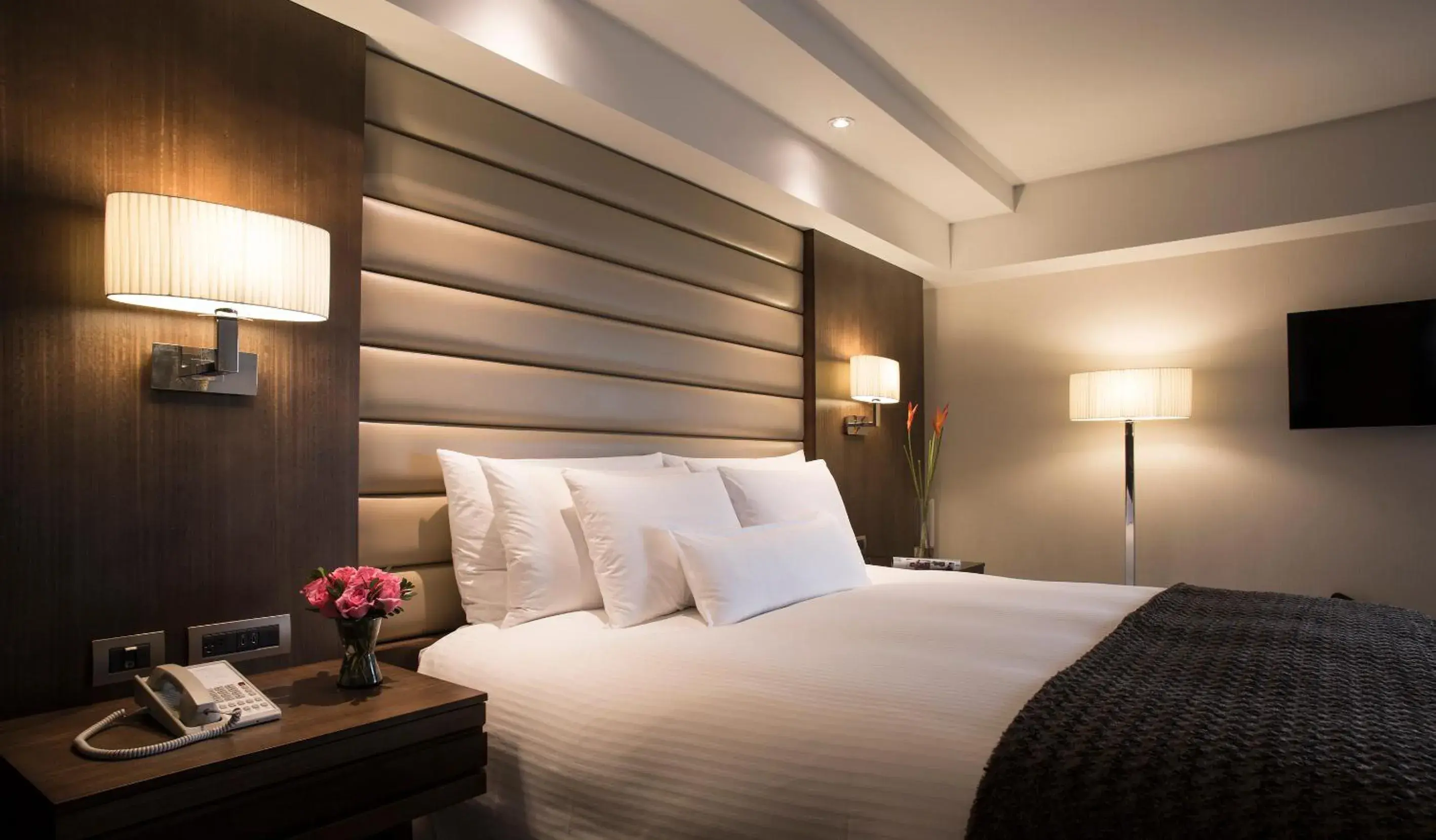 Grand King Room with City View in Swissotel Lima Grand King Room with City View in Swissotel Lima