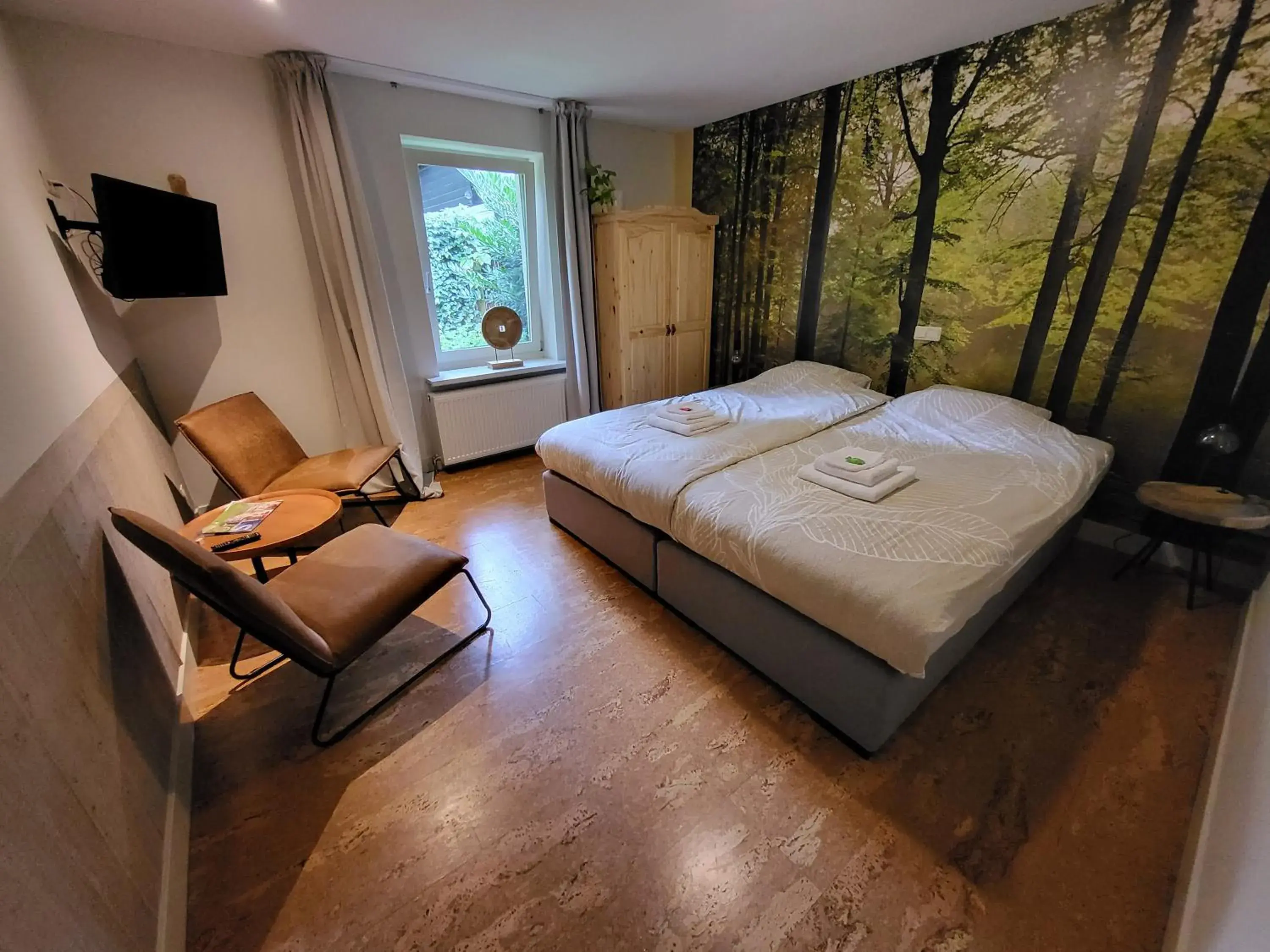 Deluxe Double Room with Shower in Herberg De Eexter Os Deluxe Double Room with Shower in Herberg De Eexter Os
