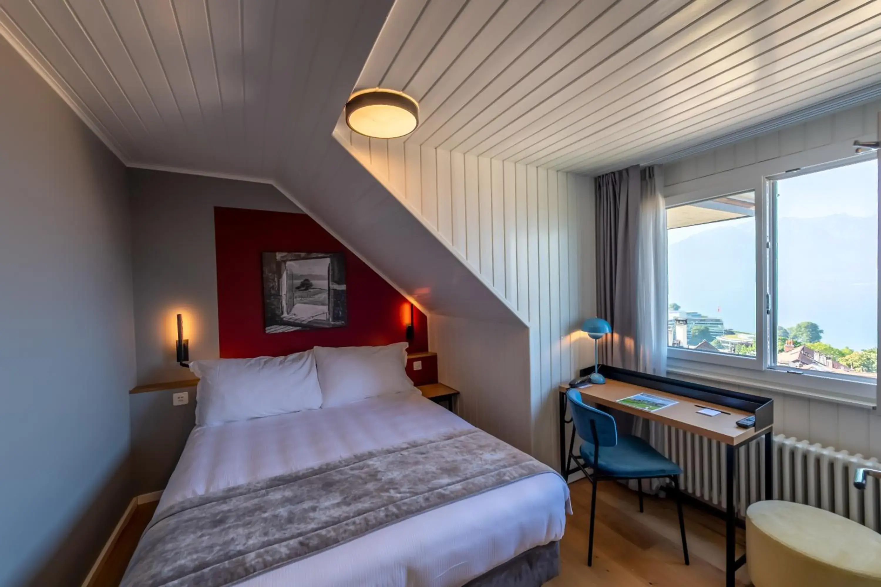 Double Room in Châtonneyre Hotel & Restaurant Double Room in Châtonneyre Hotel & Restaurant