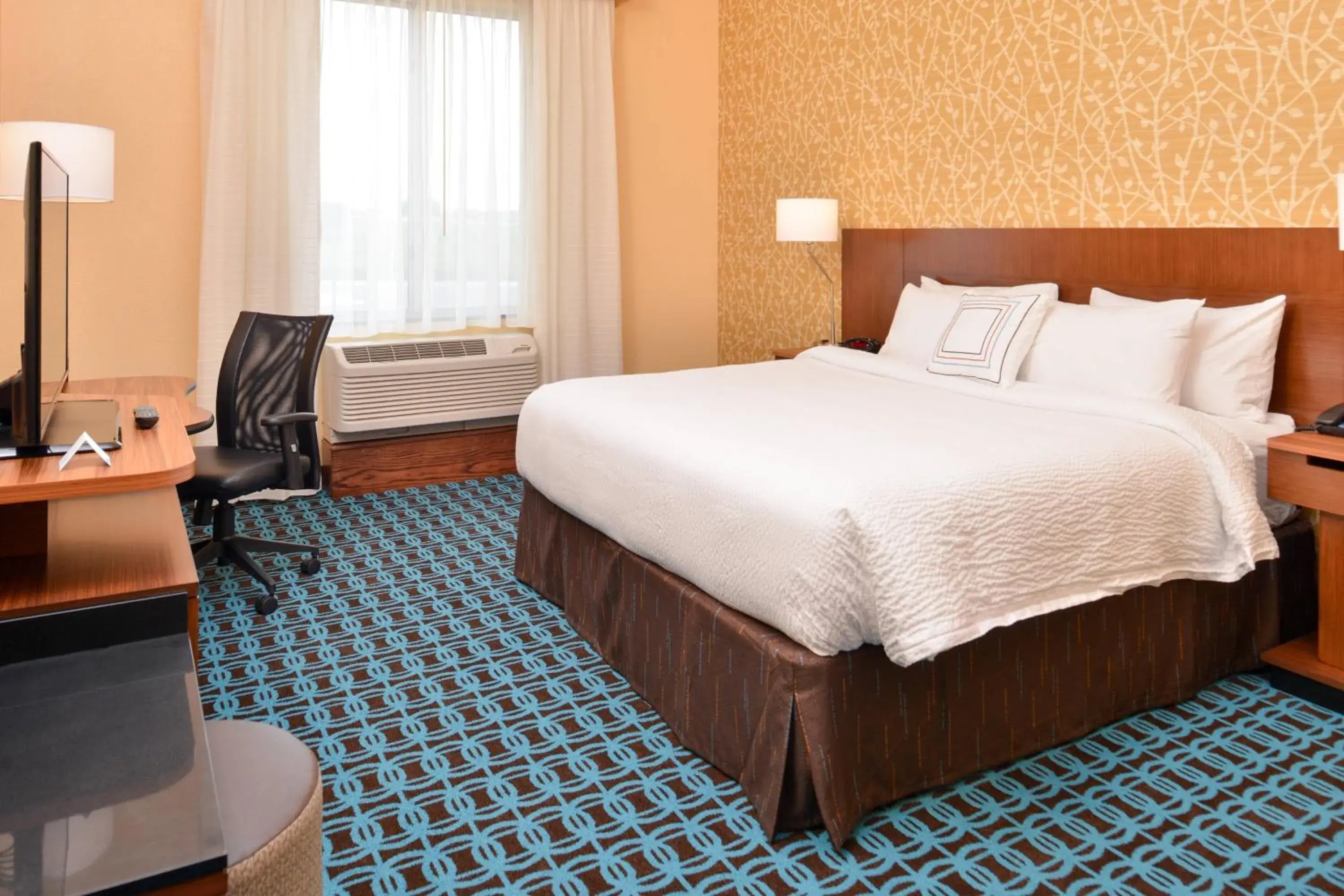 Standard King Room in Fairfield Inn & Suites by Marriott Warrensburg Standard King Room in Fairfield Inn & Suites by Marriott Warrensburg