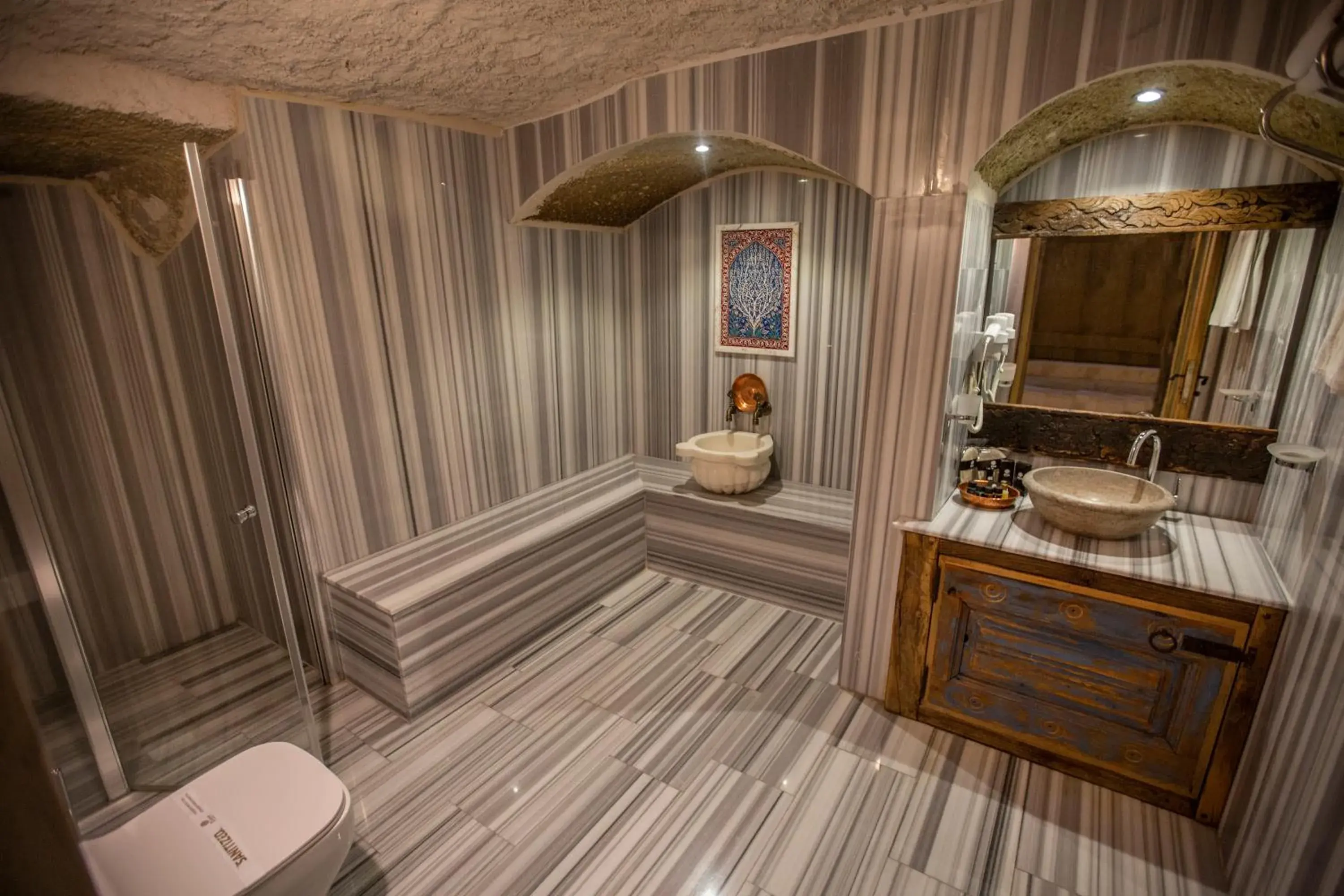 Deluxe Triple Room in Divan Cave House Deluxe Triple Room in Divan Cave House