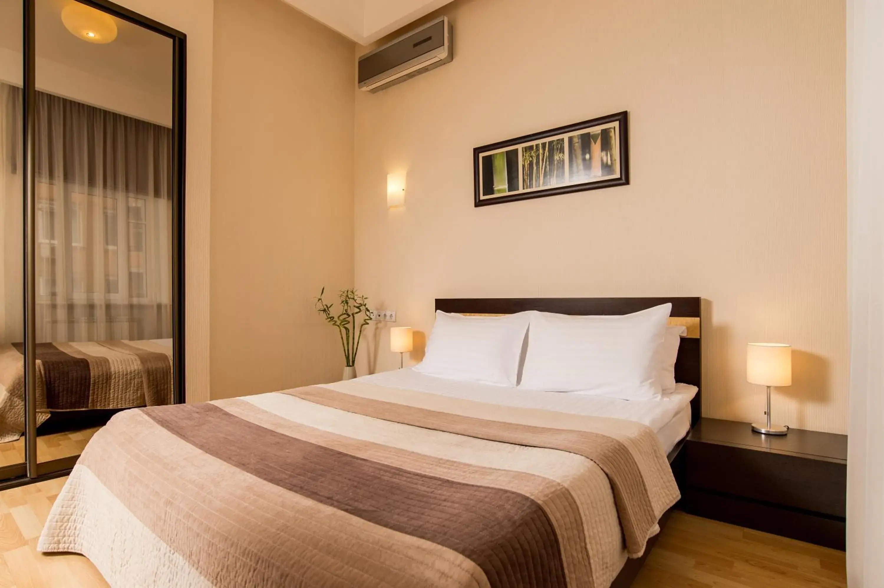 Standard Double Room in Senator Victory Square Standard Double Room in Senator Victory Square