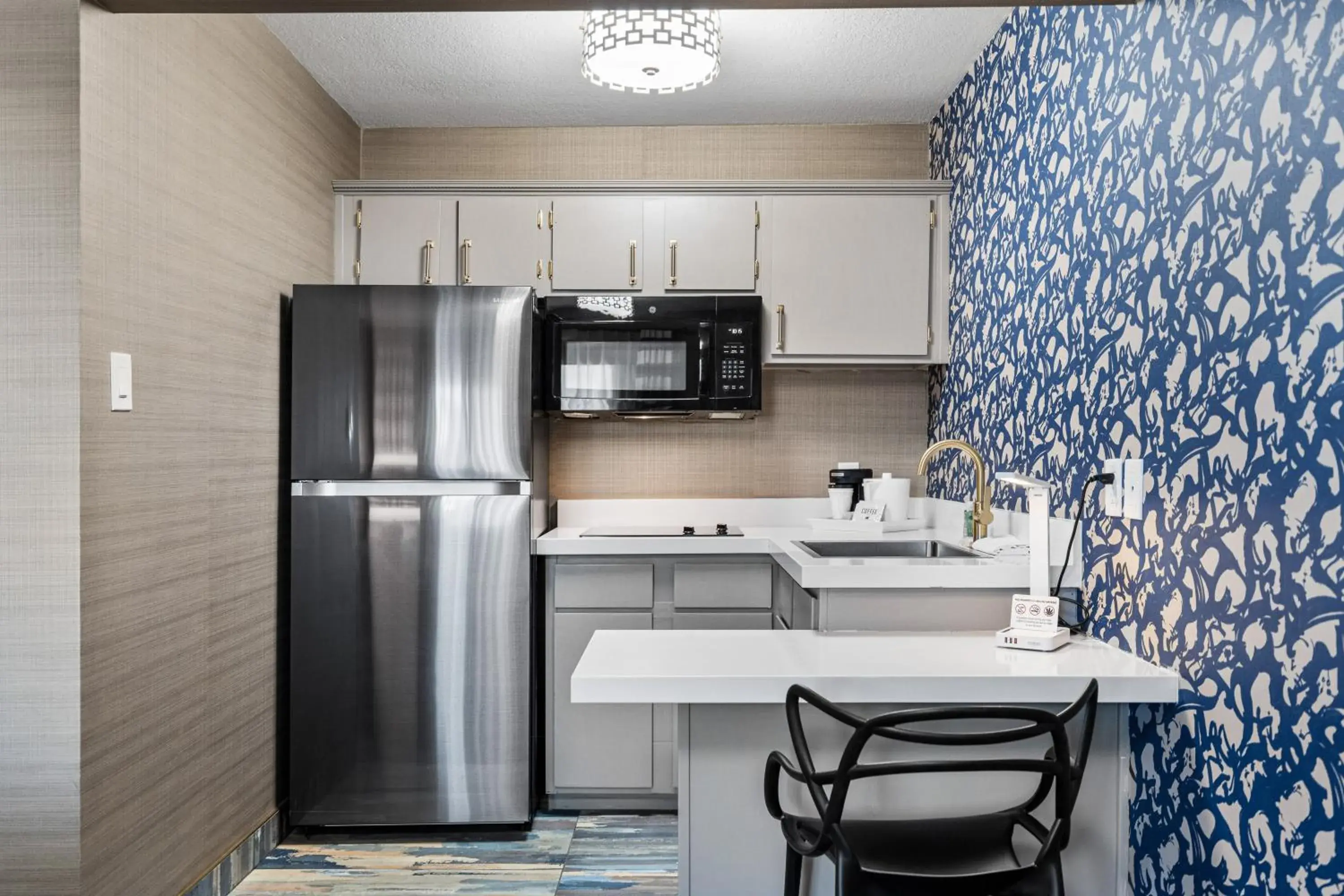 King Suite with Pool View in 3 Palms Tucson North Foothills King Suite with Pool View in 3 Palms Tucson North Foothills