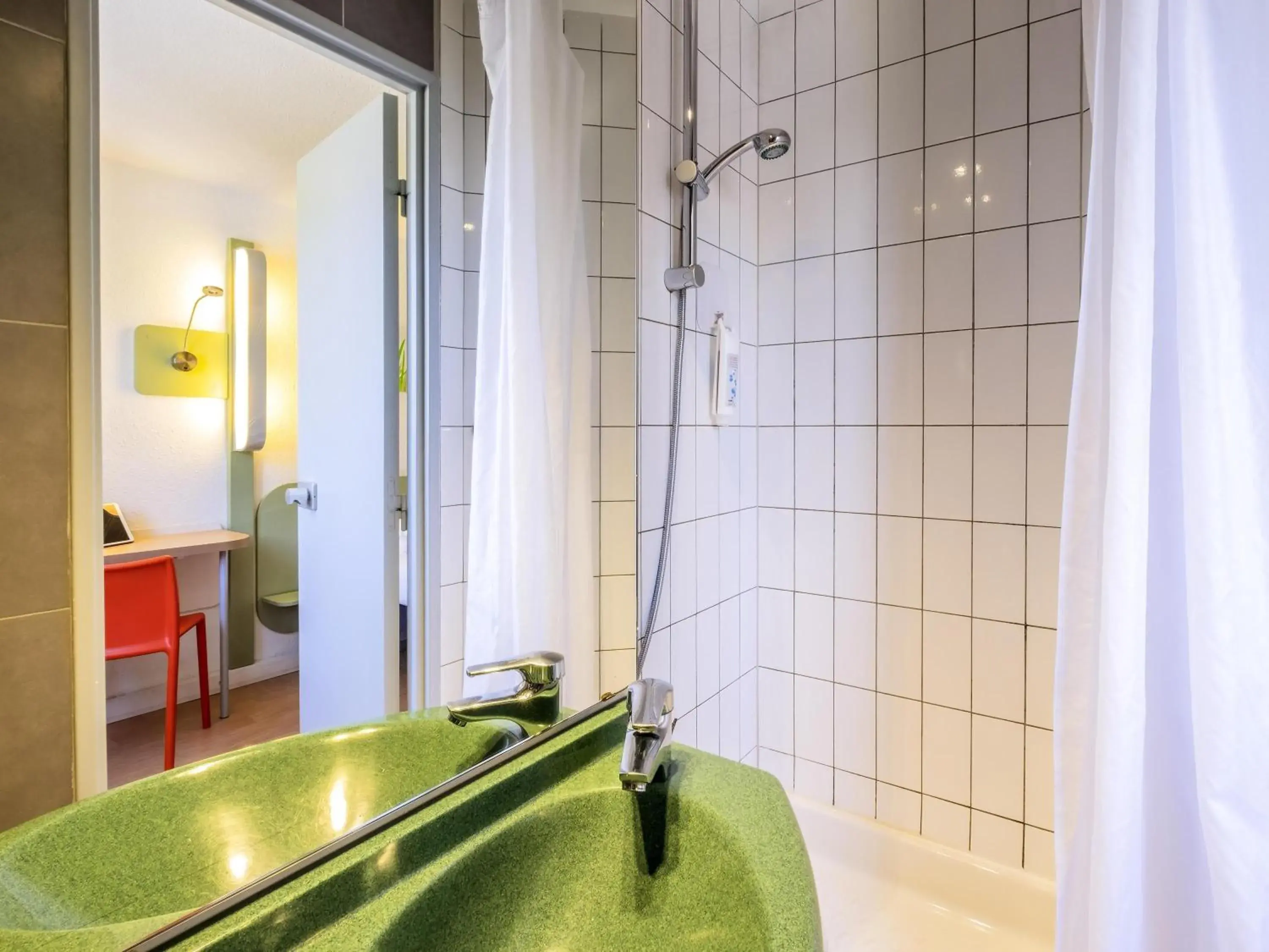 Triple Room with One Double Bed and One Bunk Bed in ibis budget Limoges Centre Gare Triple Room with One Double Bed and One Bunk Bed in ibis budget Limoges Centre Gare