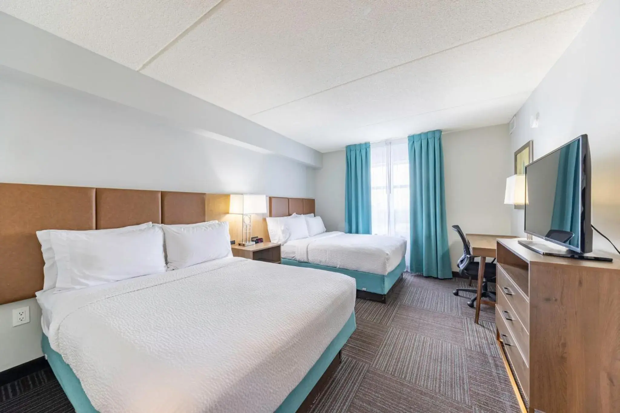Two-Bedroom Suite - Non-Smoking in Staybridge Suites Guelph by IHG Two-Bedroom Suite - Non-Smoking in Staybridge Suites Guelph by IHG