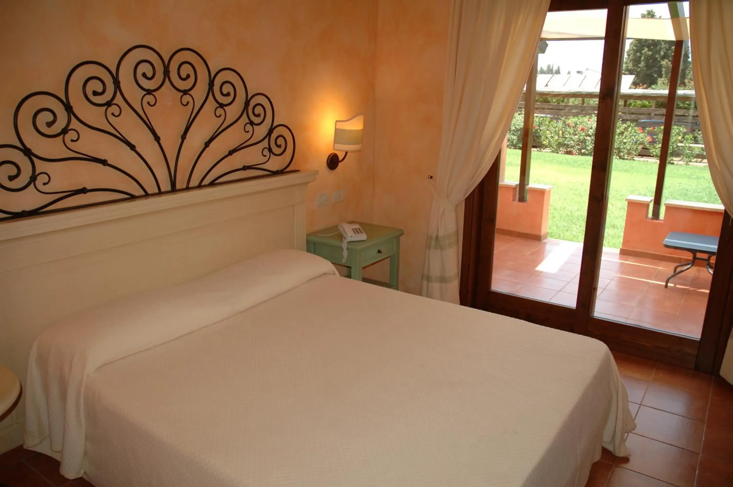 Double Room in Lantana Resort Hotel&Apartments Double Room in Lantana Resort Hotel&Apartments