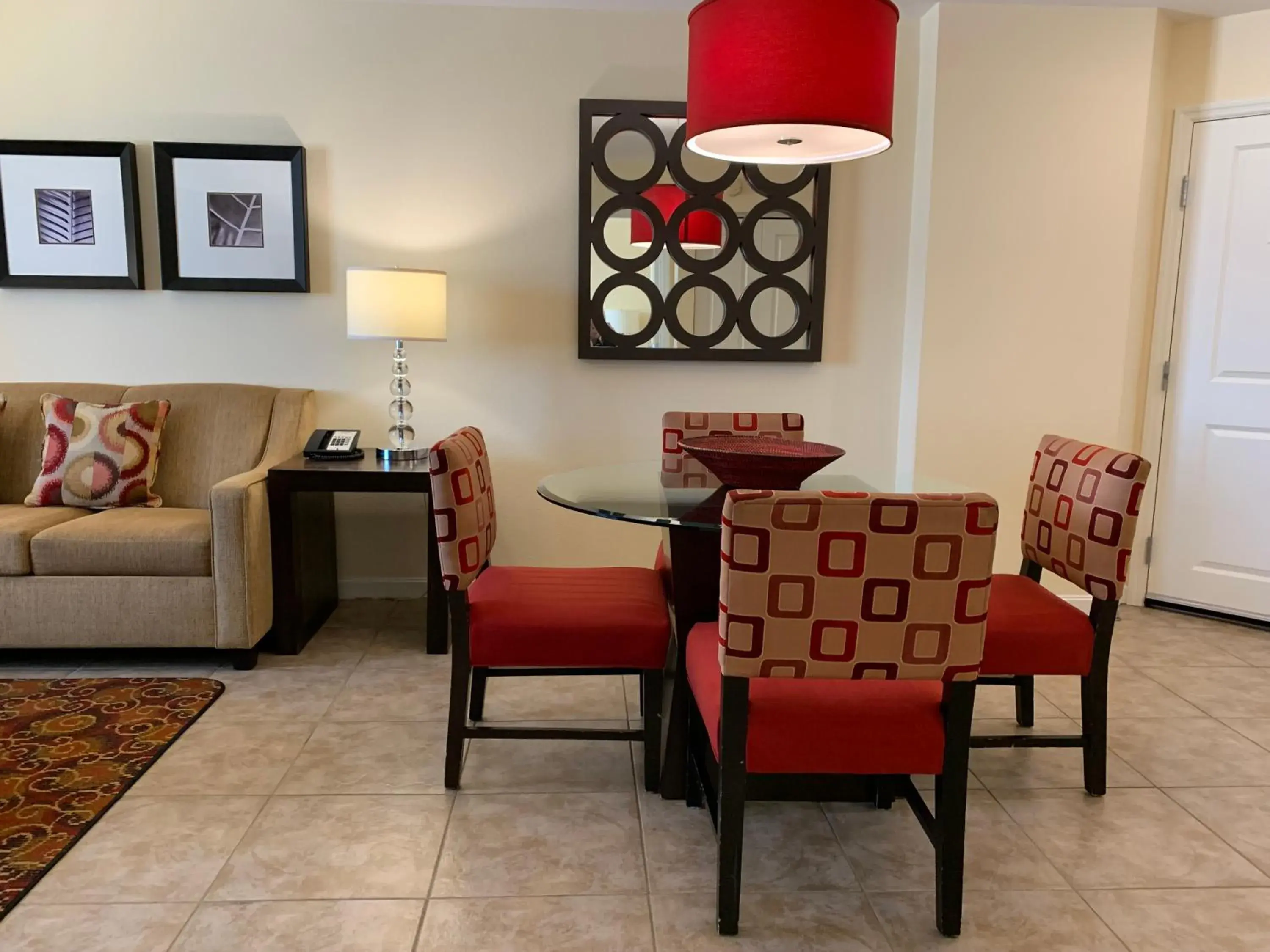 Deluxe King Studio in The Grandview at Las Vegas Deluxe King Studio in The Grandview at Las Vegas