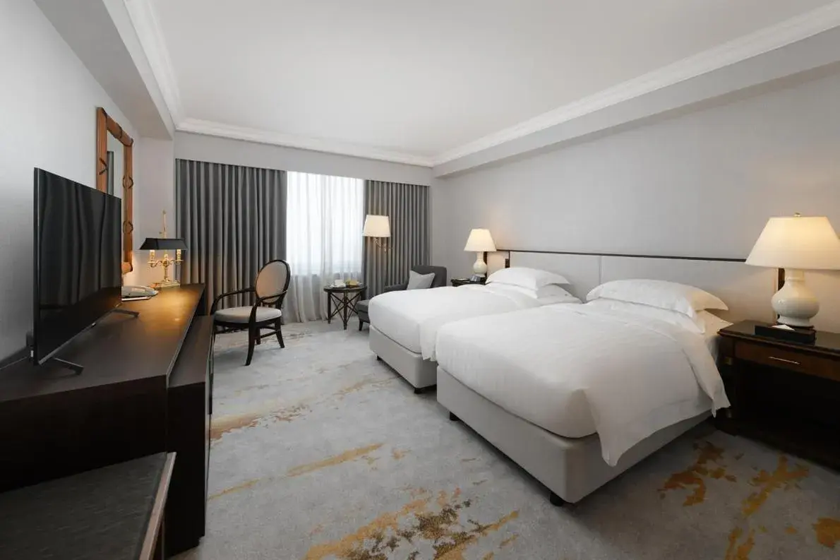 Superior Twin Room with Harbor View in Grand Hi Lai Hotel Superior Twin Room with Harbor View in Grand Hi Lai Hotel