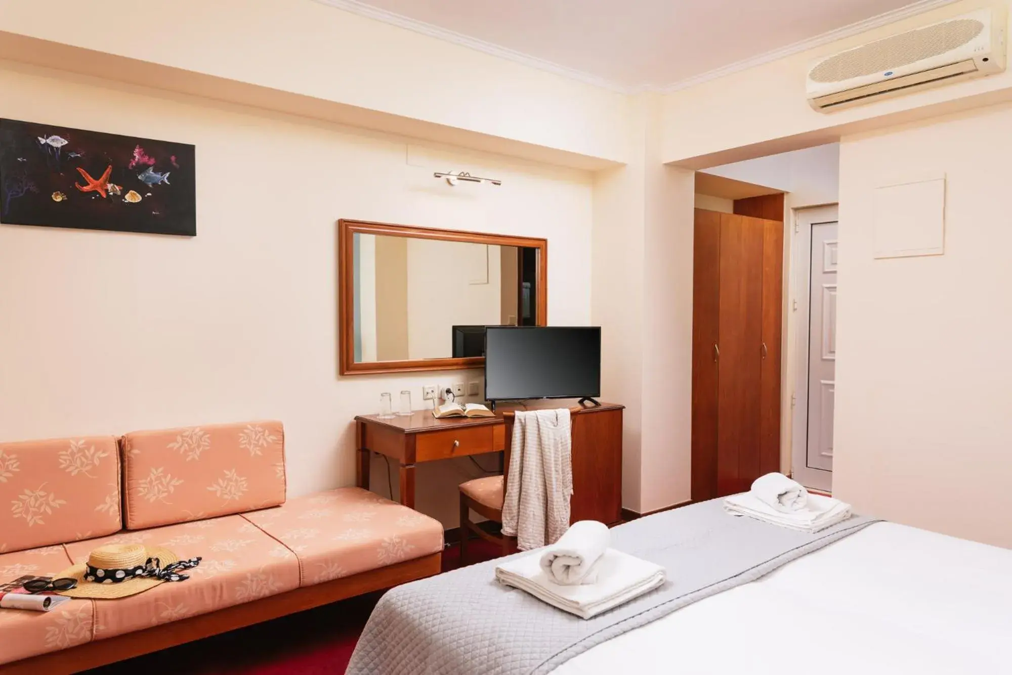 Deluxe Double Room with Sea View in Porto Plakias & Spa Deluxe Double Room with Sea View in Porto Plakias & Spa