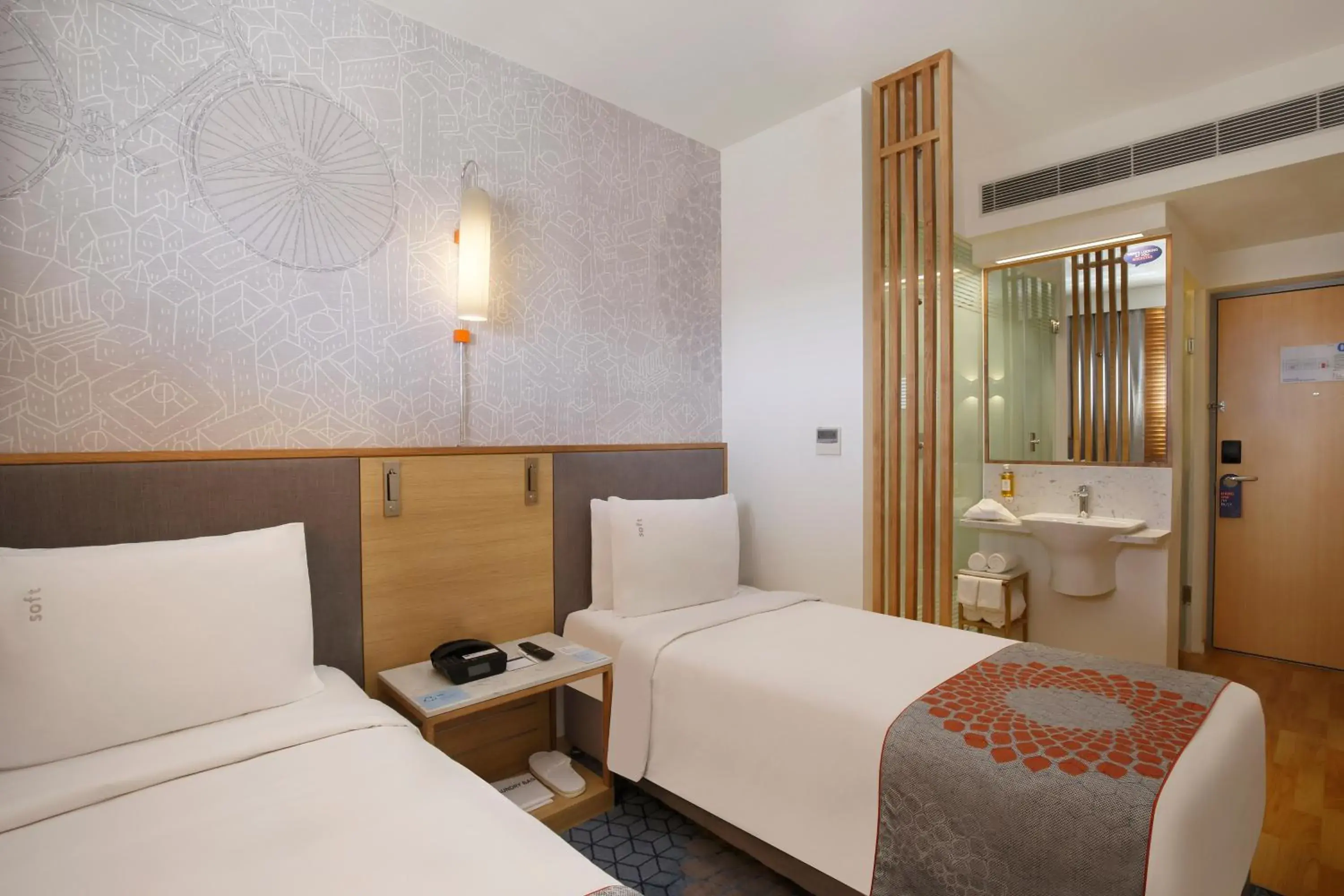 Standard Twin Room in Holiday Inn Express Hyderabad Banjara Hills by IHG Standard Twin Room in Holiday Inn Express Hyderabad Banjara Hills by IHG
