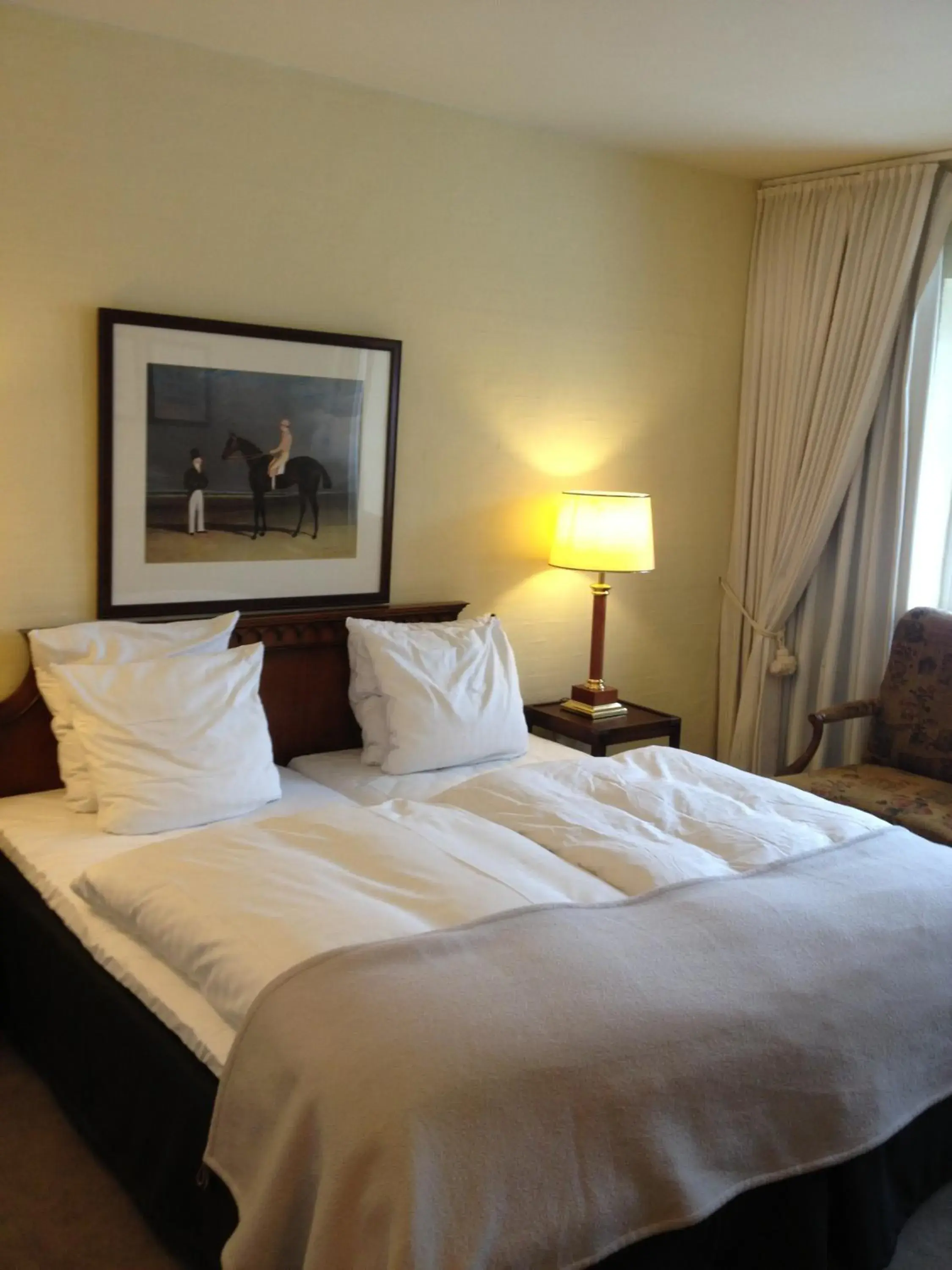 Superior Double Room in Munkebo Kro & Hotel Superior Double Room in Munkebo Kro & Hotel