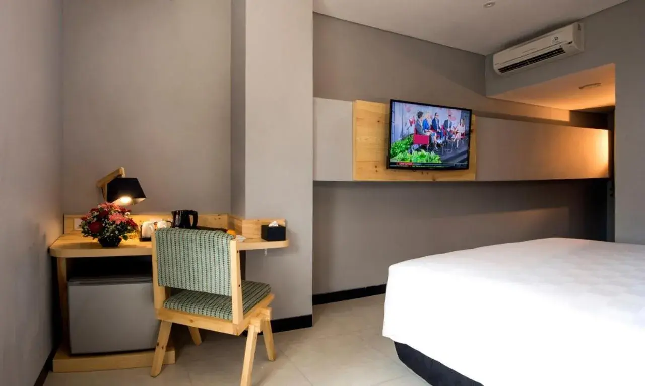 Superior Room Only in Ayaartta Hotel Malioboro Superior Room Only in Ayaartta Hotel Malioboro