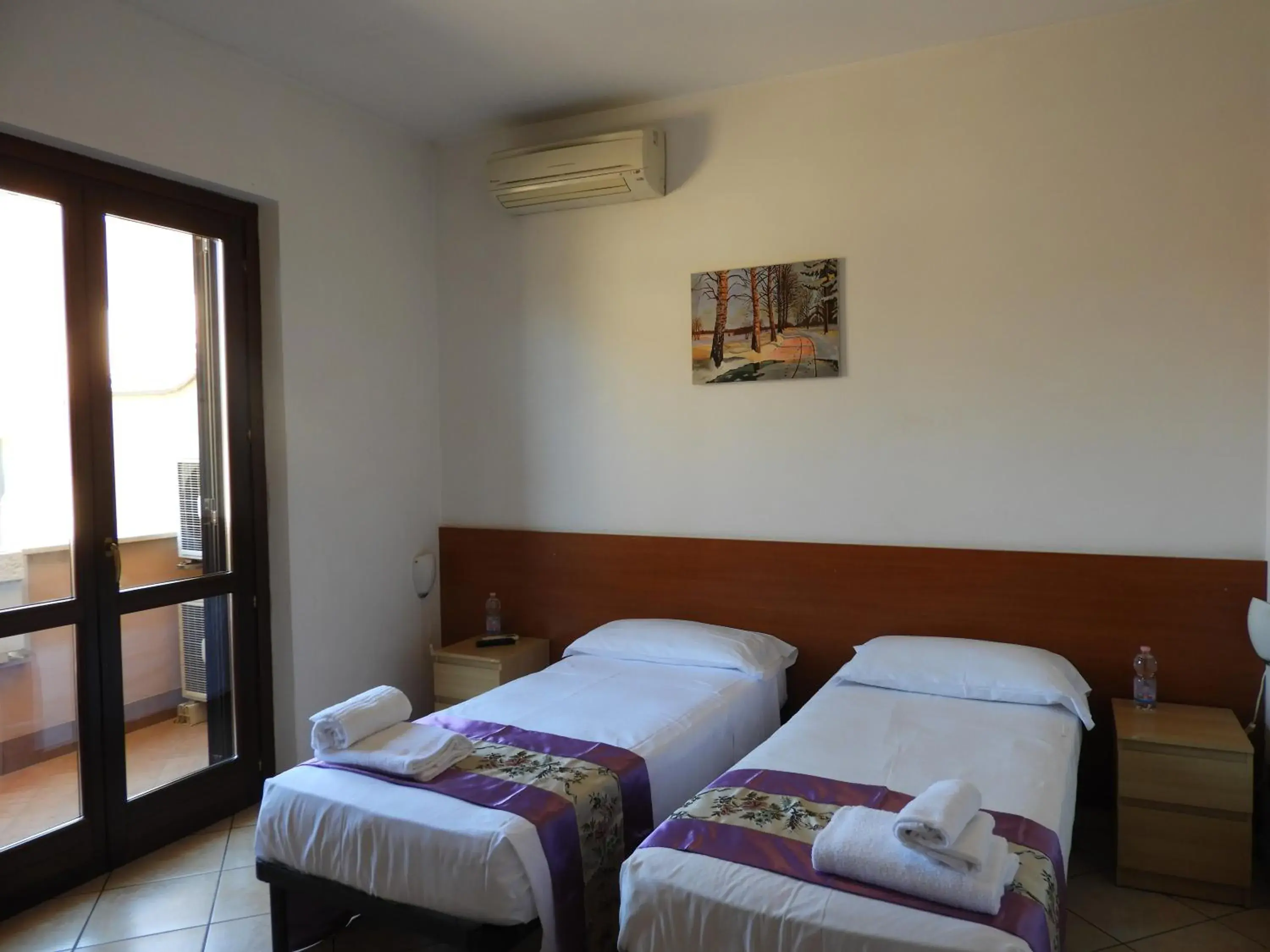 Double or Twin Room with Private Bathroom - single occupancy in B&B Isola Double or Twin Room with Private Bathroom - single occupancy in B&B Isola