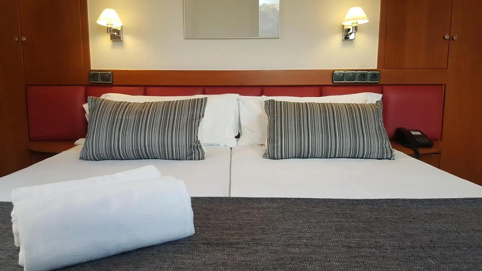 Twin Room - single occupancy in Hotel Oria Twin Room - single occupancy in Hotel Oria