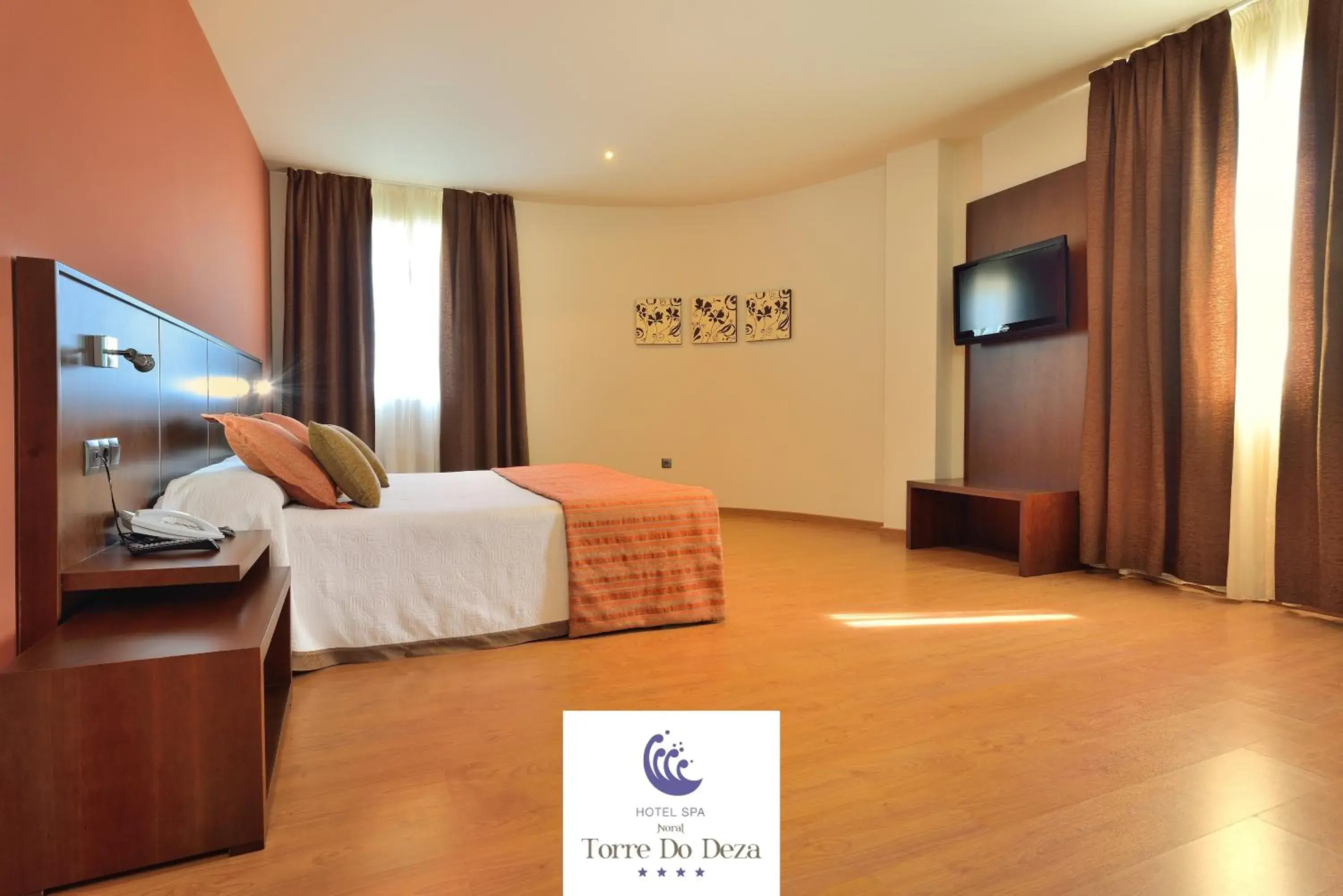 Junior Suite with Hot tub in Hotel Spa Norat Torre Do Deza 4* Superior Junior Suite with Hot tub in Hotel Spa Norat Torre Do Deza 4* Superior