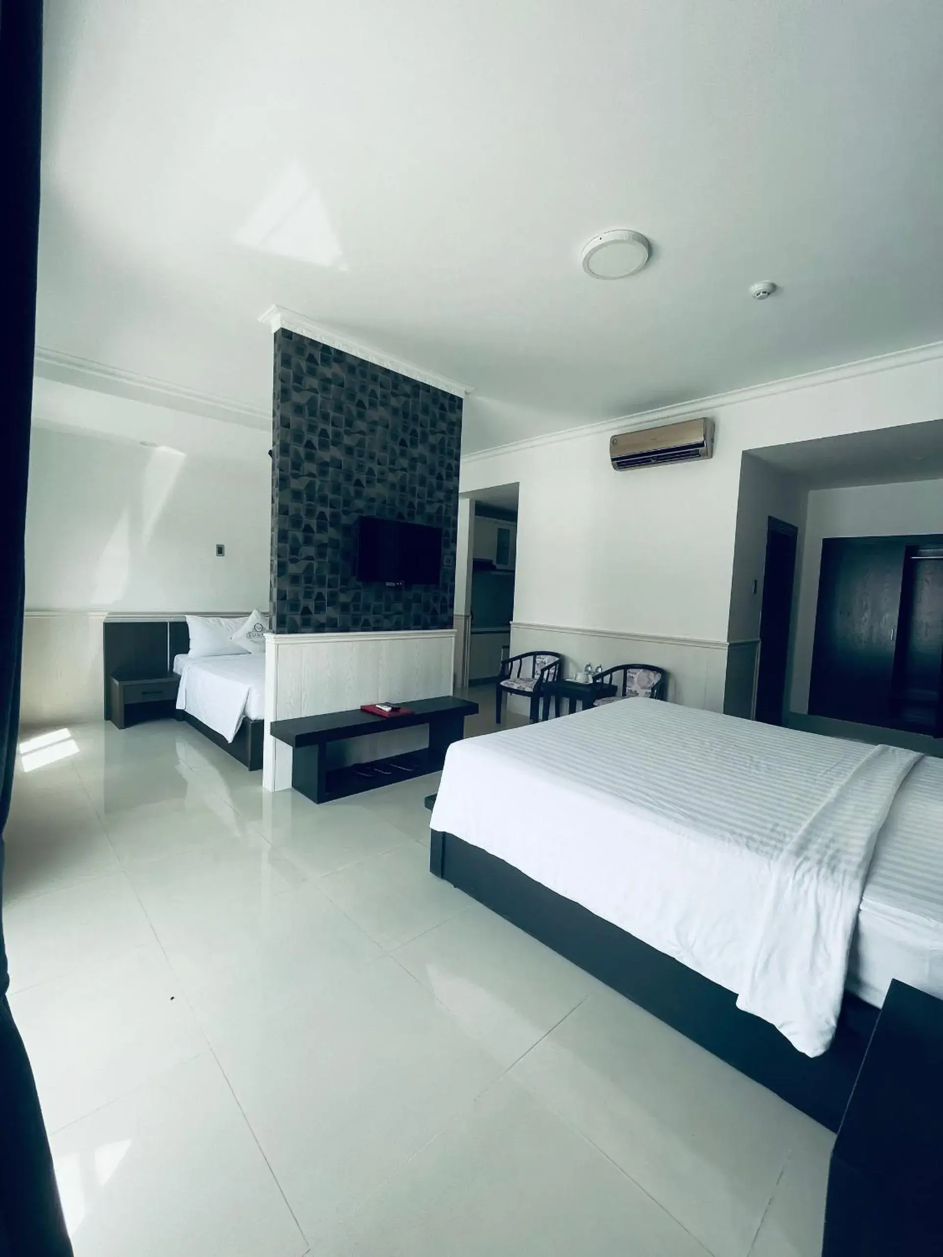 Deluxe Family Room in Levan Hotel Deluxe Family Room in Levan Hotel