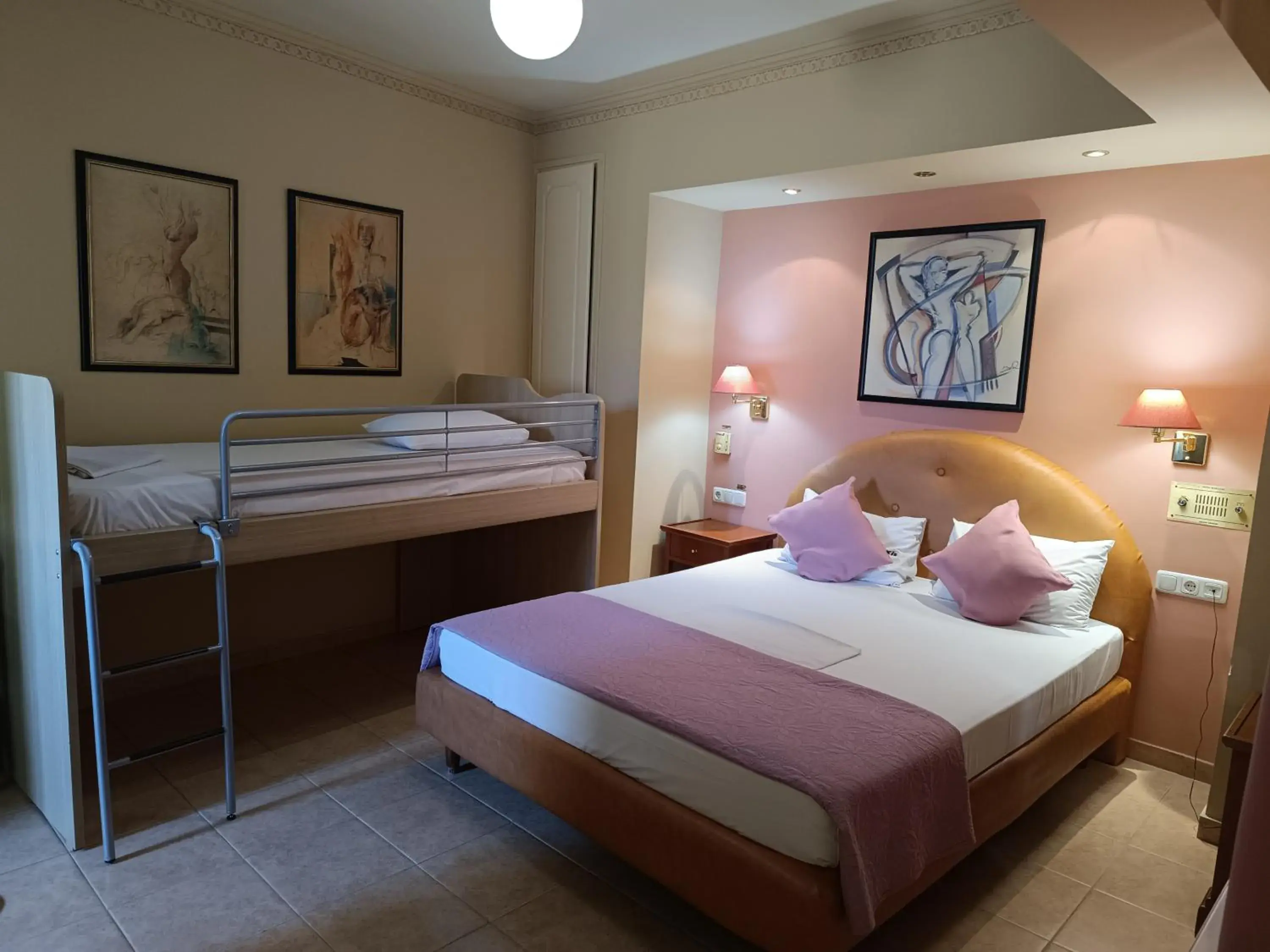 Triple Room in Exis Hotel Triple Room in Exis Hotel