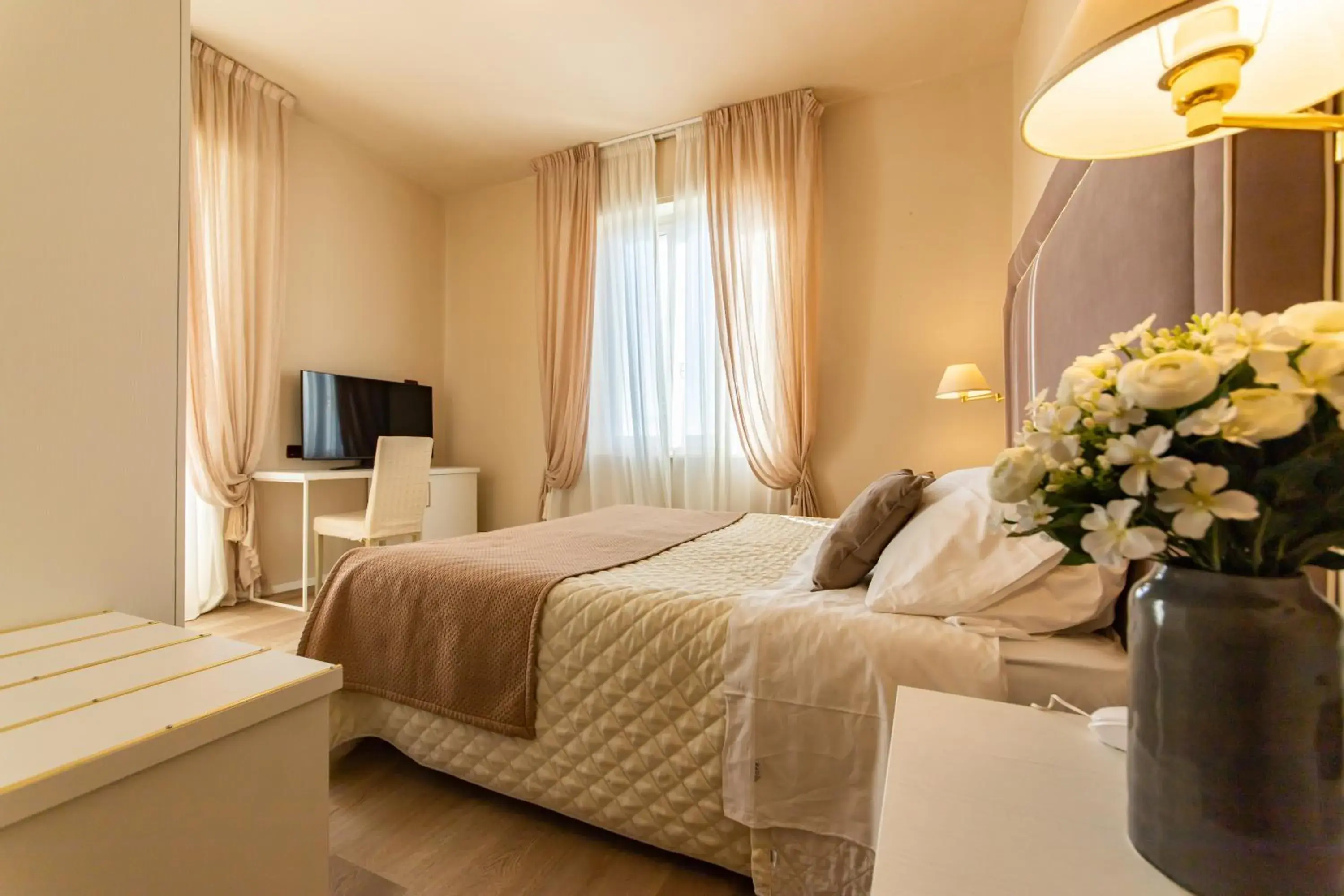 Superior Double or Twin Room with Balcony in Hotel Rosa Dei Venti Superior Double or Twin Room with Balcony in Hotel Rosa Dei Venti