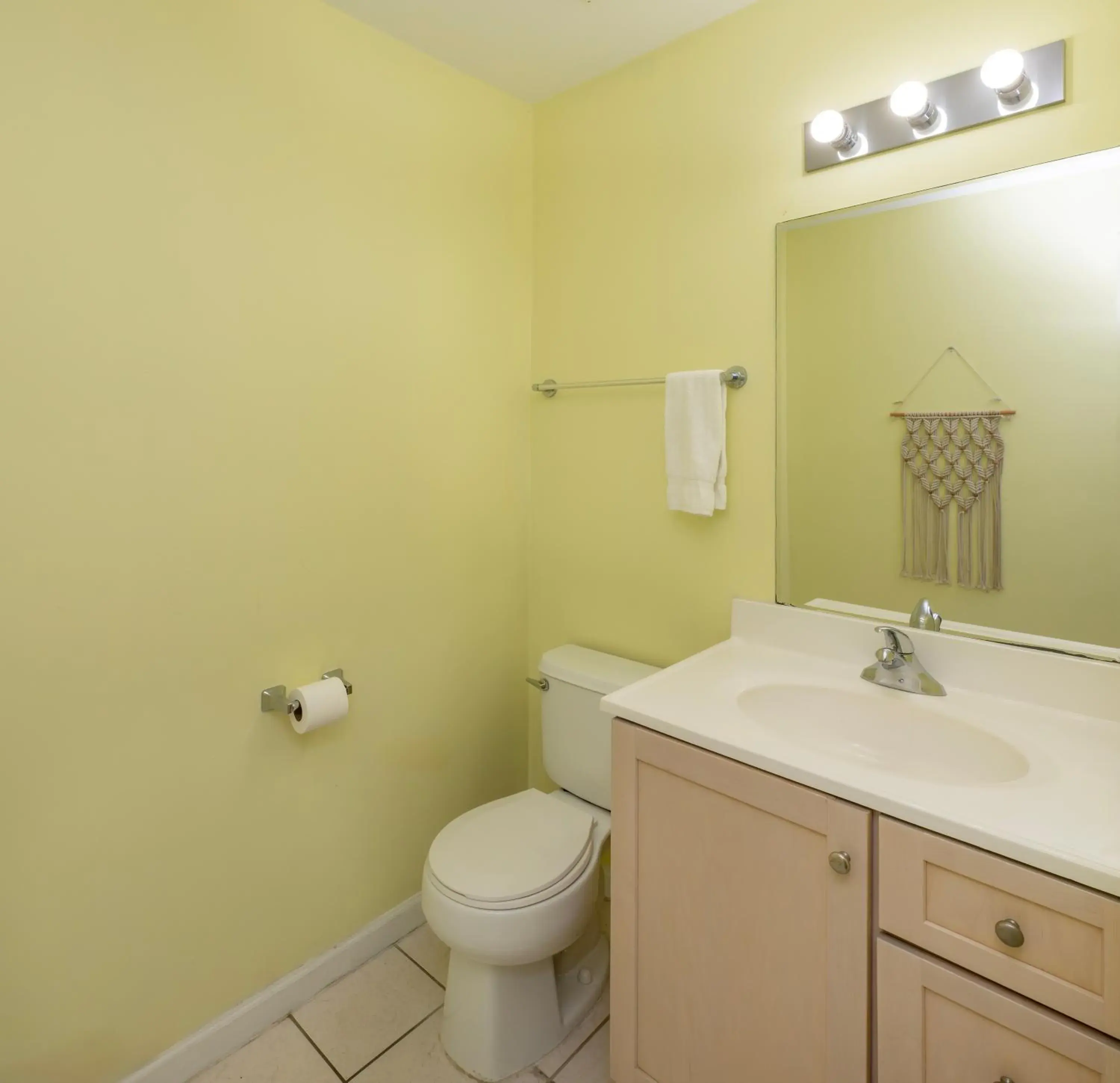 Oceanfront King Suite in Drifting Sands Oceanfront Hotel Oceanfront King Suite in Drifting Sands Oceanfront Hotel