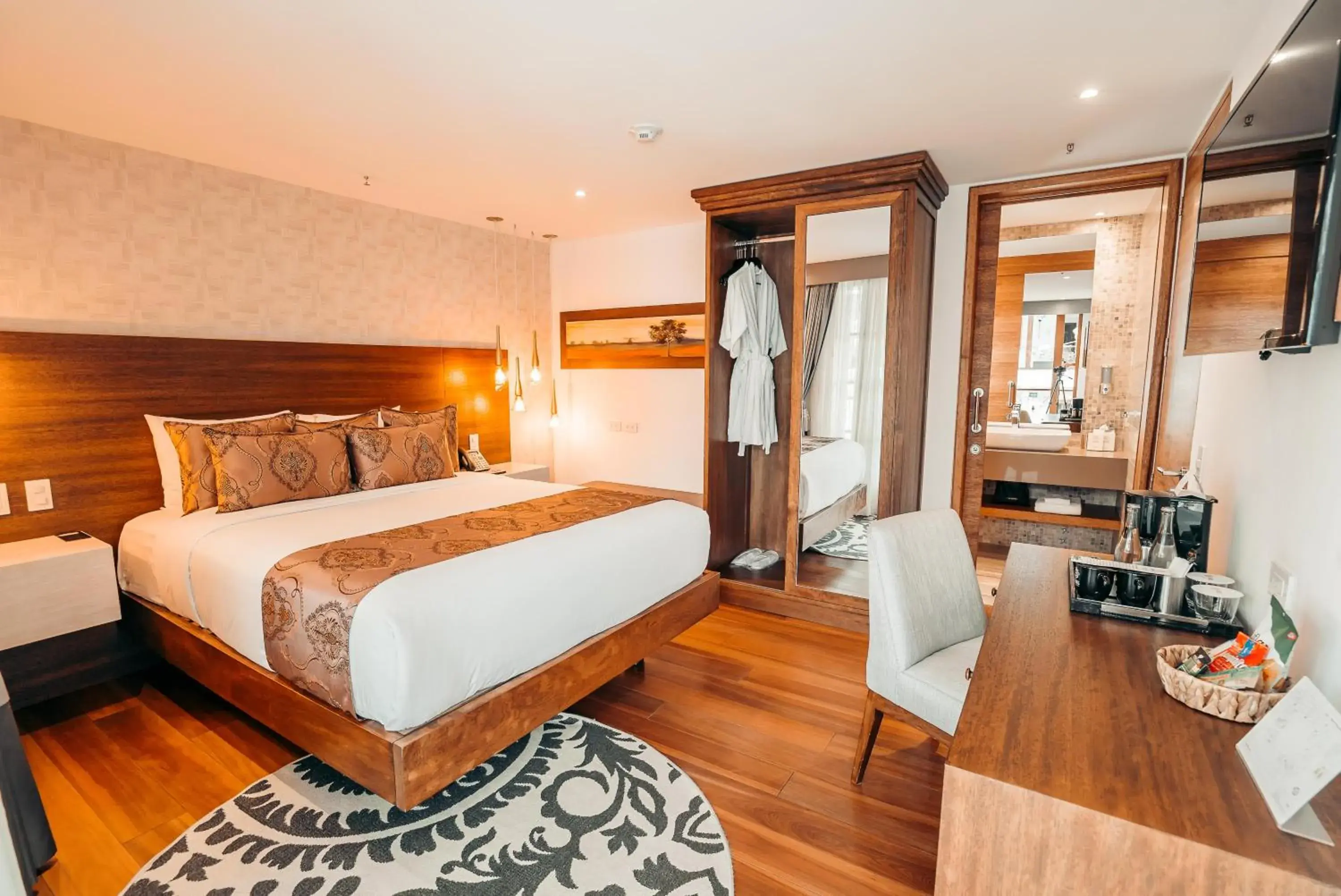 Superior Queen Room in Mama Cuchara by Art Hotels Superior Queen Room in Mama Cuchara by Art Hotels