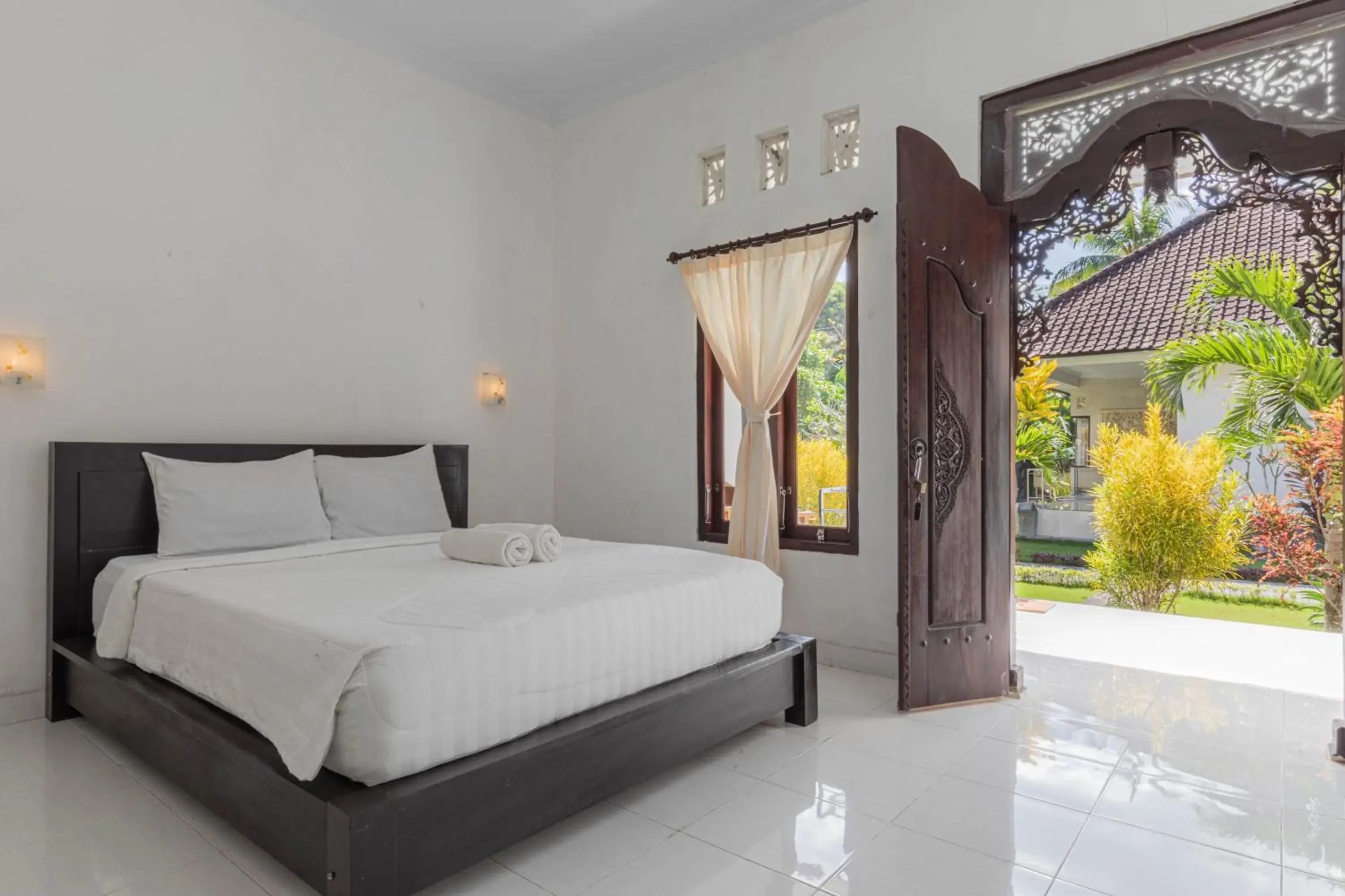 Standard Double Room in Nyuh Kadah Guest House Standard Double Room in Nyuh Kadah Guest House