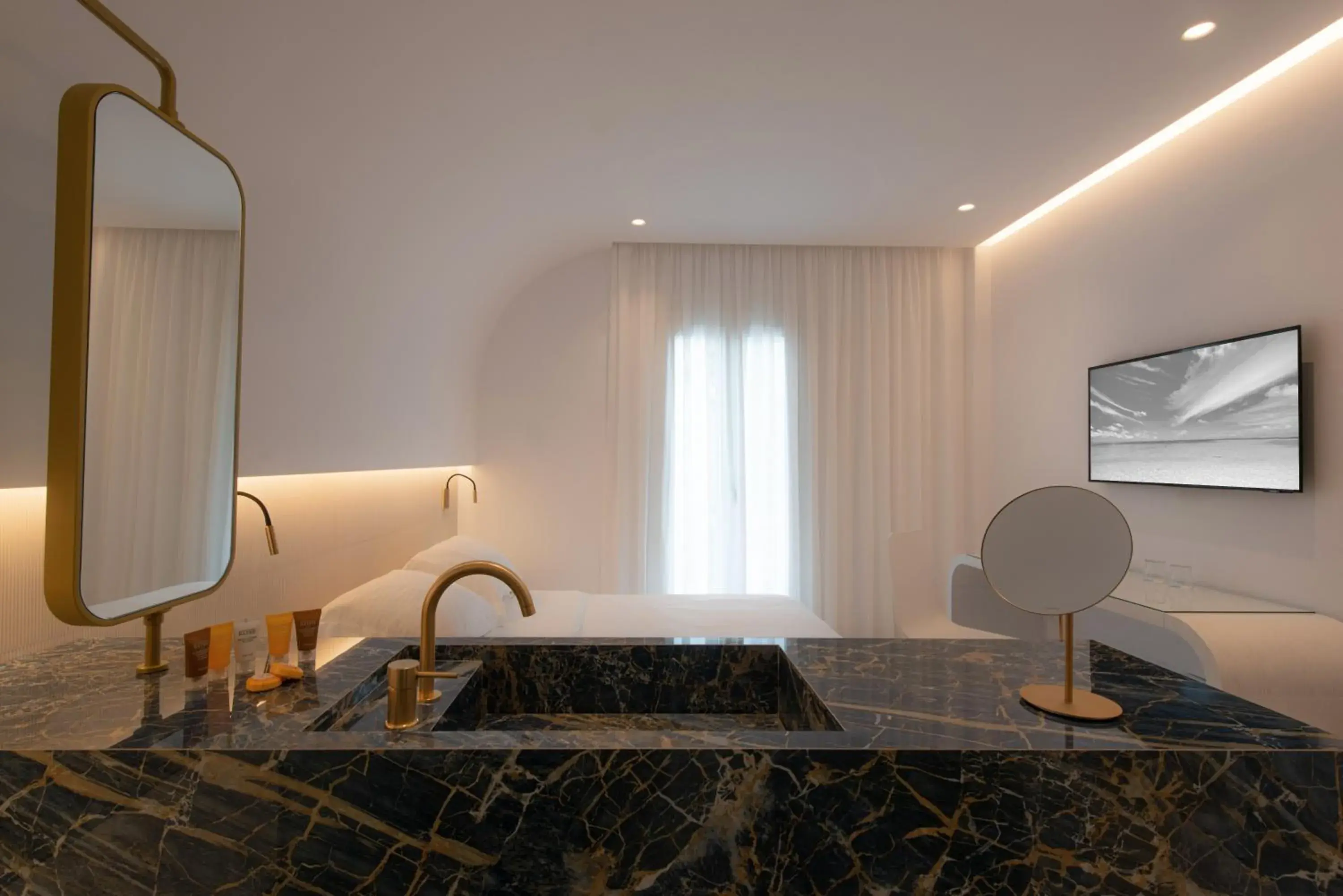 Standard Triple Room - single occupancy in Petasos Chic Hotel Standard Triple Room - single occupancy in Petasos Chic Hotel