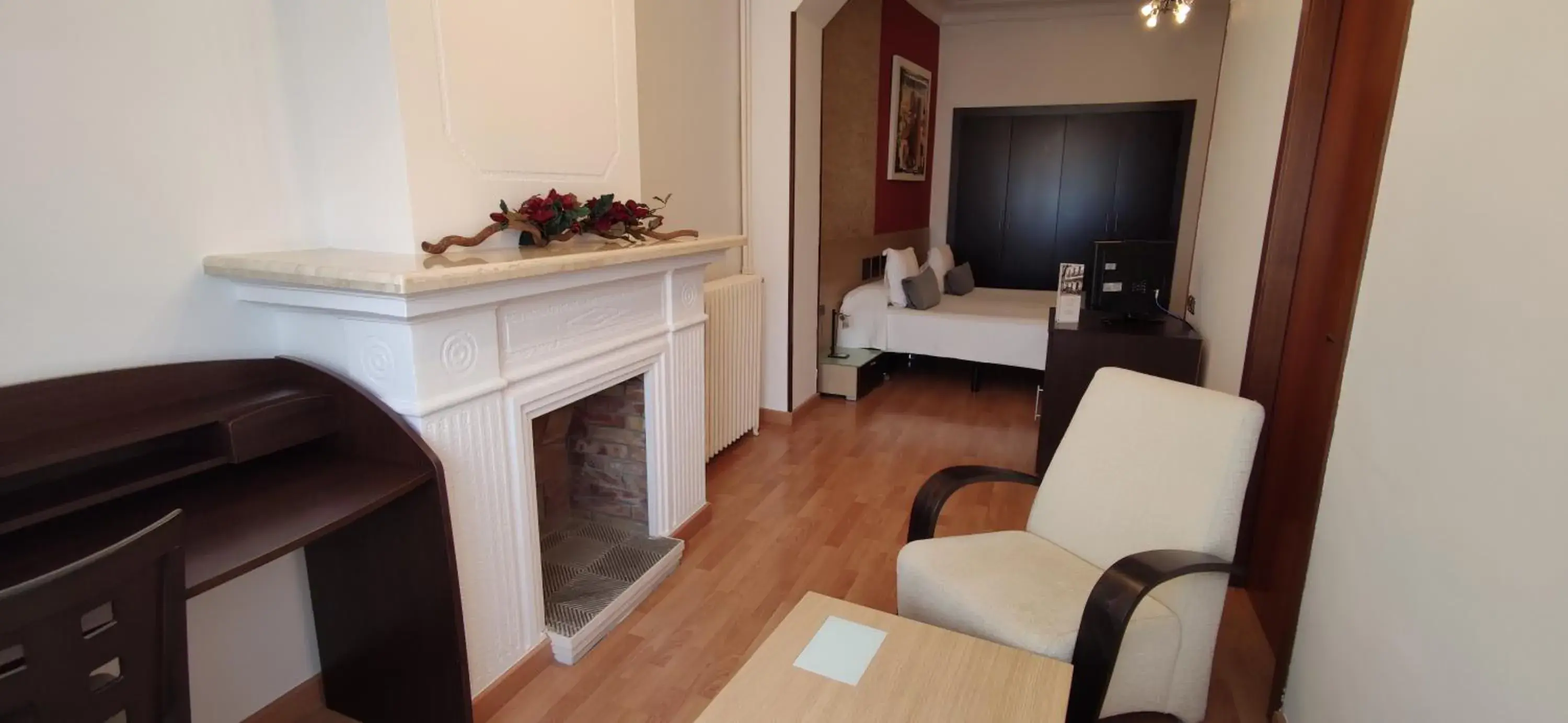 Junior Suite in Hotel Segle XX Junior Suite in Hotel Segle XX