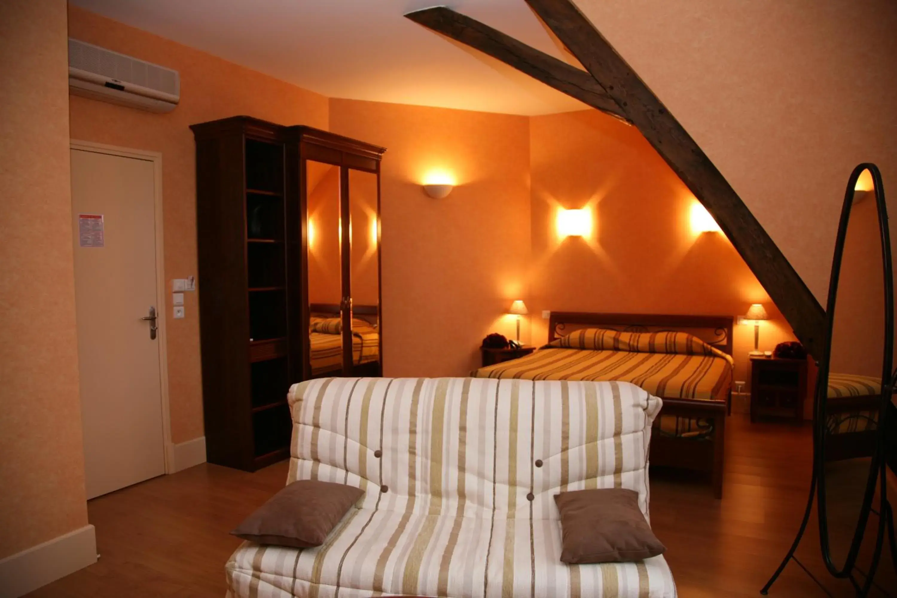 Family Room in Domaine de Chantemerle Family Room in Domaine de Chantemerle