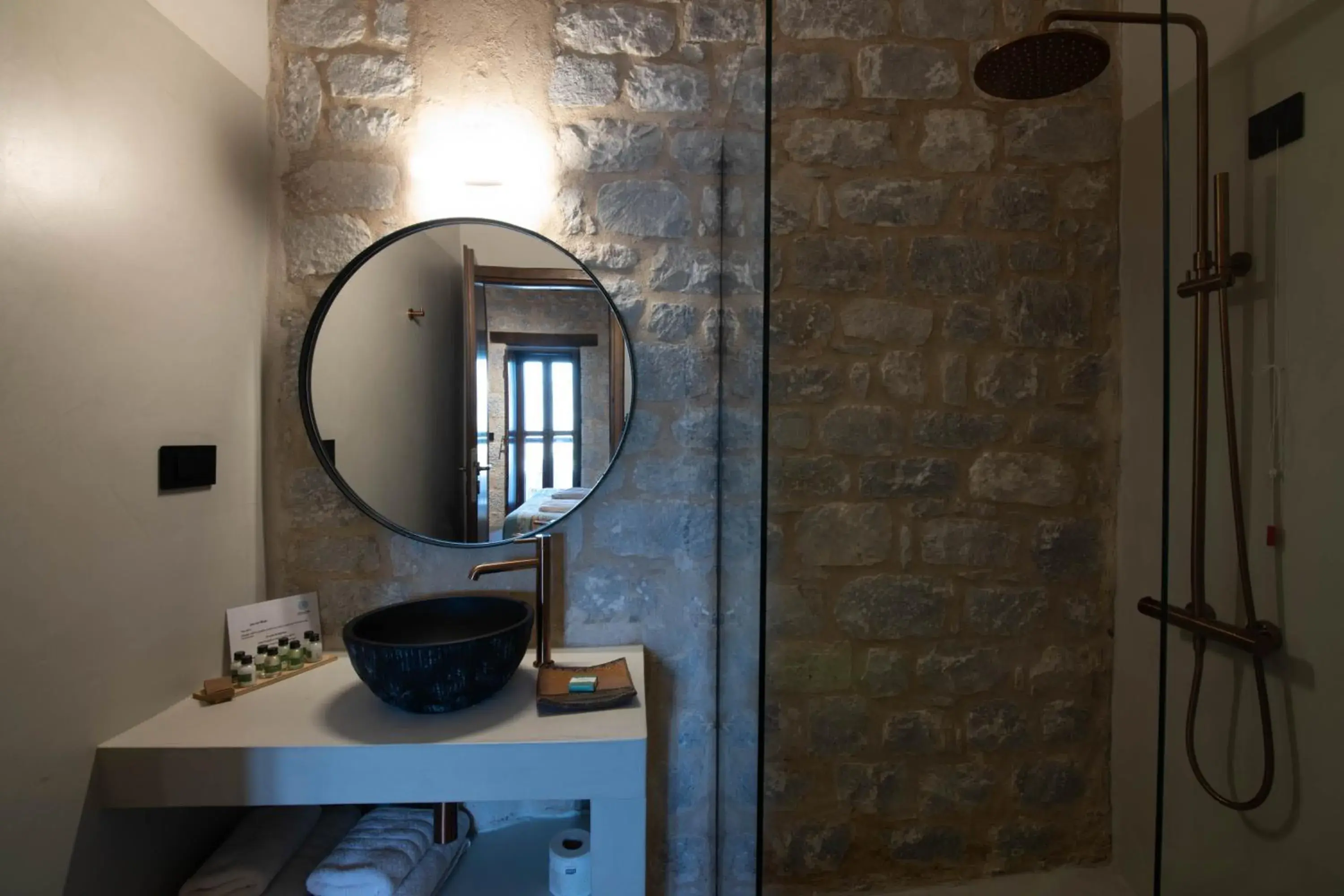 Executive Double Room with Fireplace in Petra & Fos Boutique Hotel & Spa Executive Double Room with Fireplace in Petra & Fos Boutique Hotel & Spa