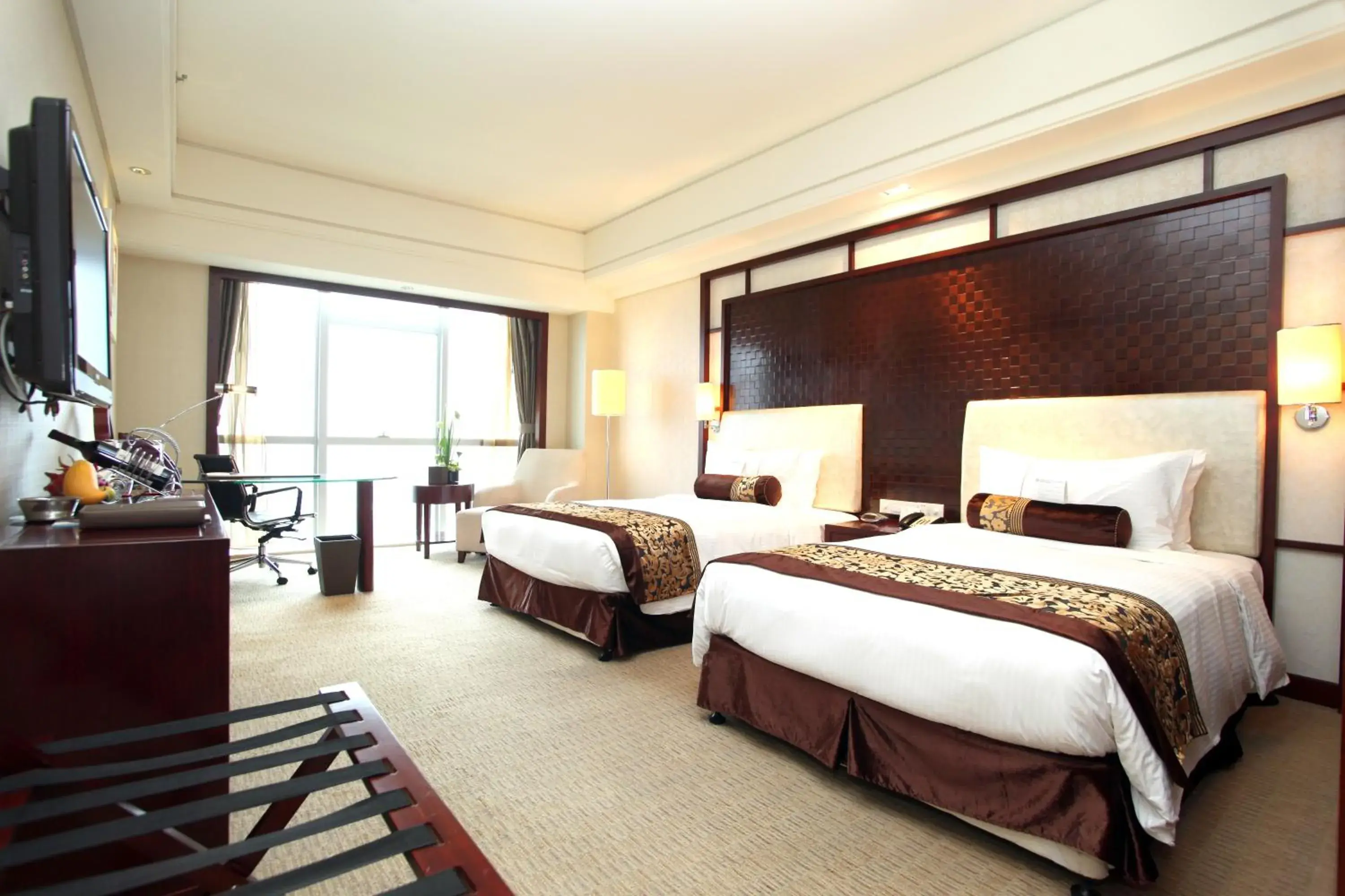 Executive Twin Room in Haiwaihai Grand Hotel Ma'anshan Executive Twin Room in Haiwaihai Grand Hotel Ma'anshan