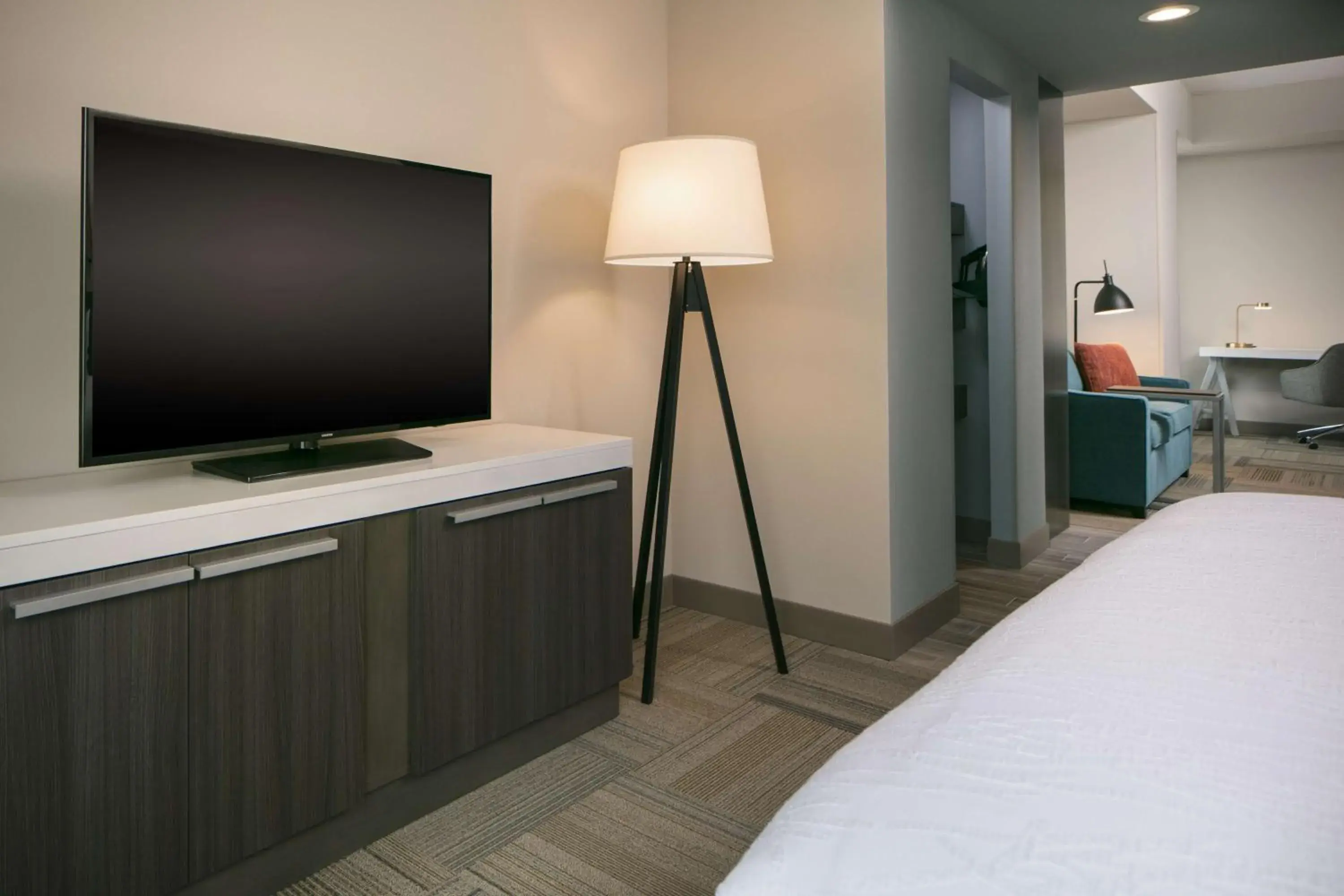 Junior King Suite with Sofa Bed in Hilton Garden Inn Iowa City Downtown University Junior King Suite with Sofa Bed in Hilton Garden Inn Iowa City Downtown University