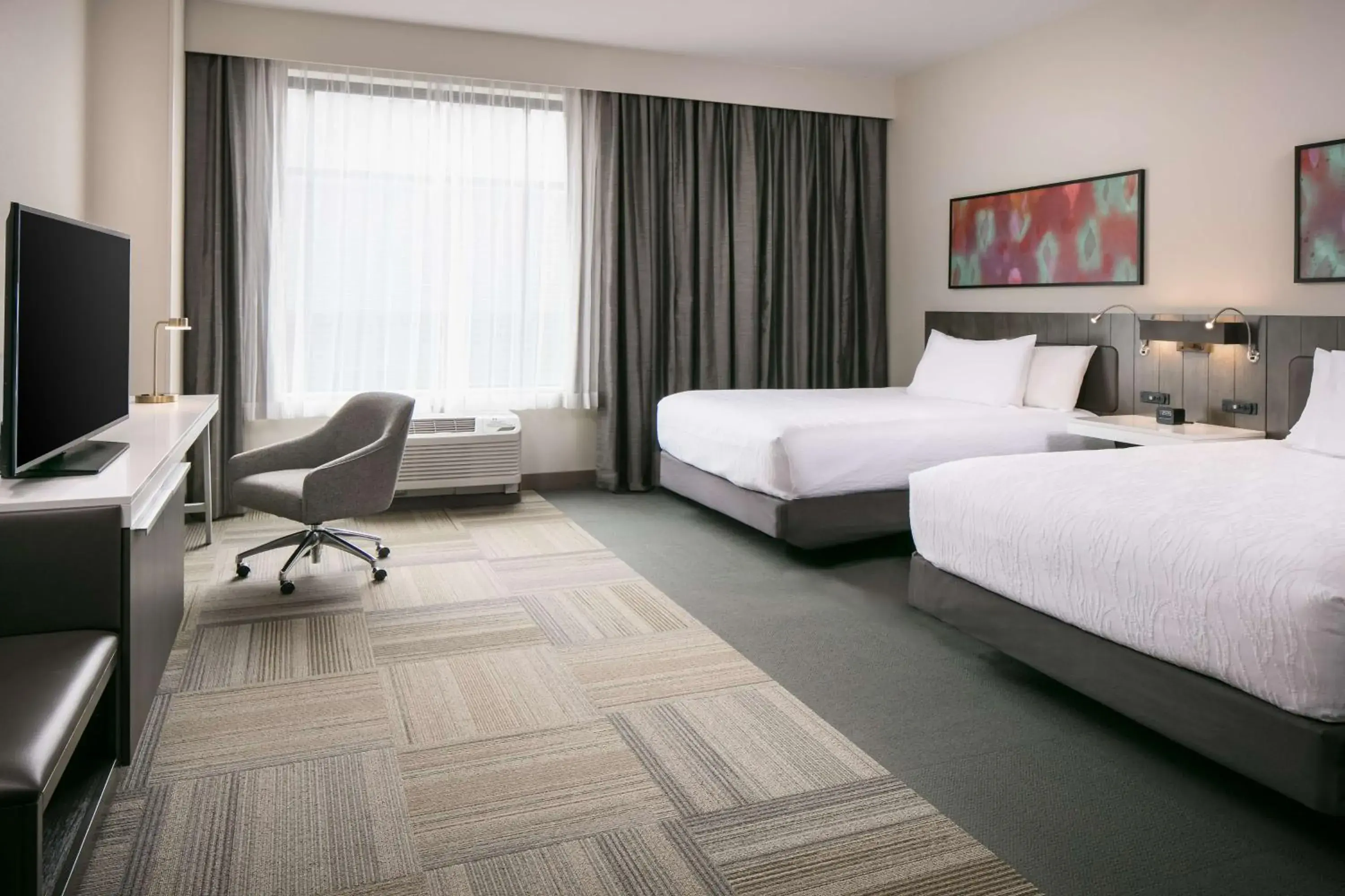Queen Room with Two Queen Beds - Mobility Access in Hilton Garden Inn Iowa City Downtown University Queen Room with Two Queen Beds - Mobility Access in Hilton Garden Inn Iowa City Downtown University