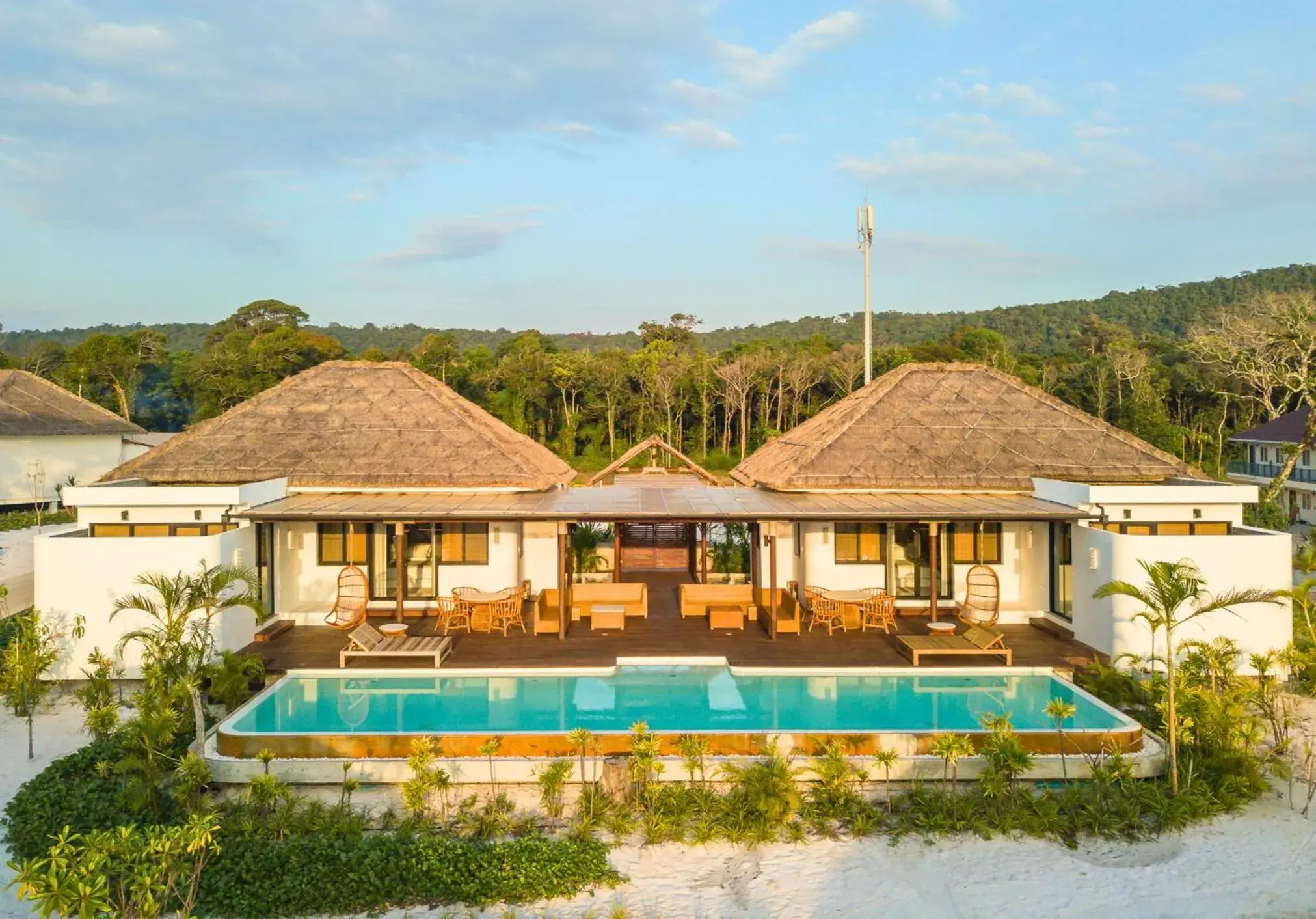 2 Bedroom Oceanview Pool Villa in The Royal Sands Koh Rong 2 Bedroom Oceanview Pool Villa in The Royal Sands Koh Rong
