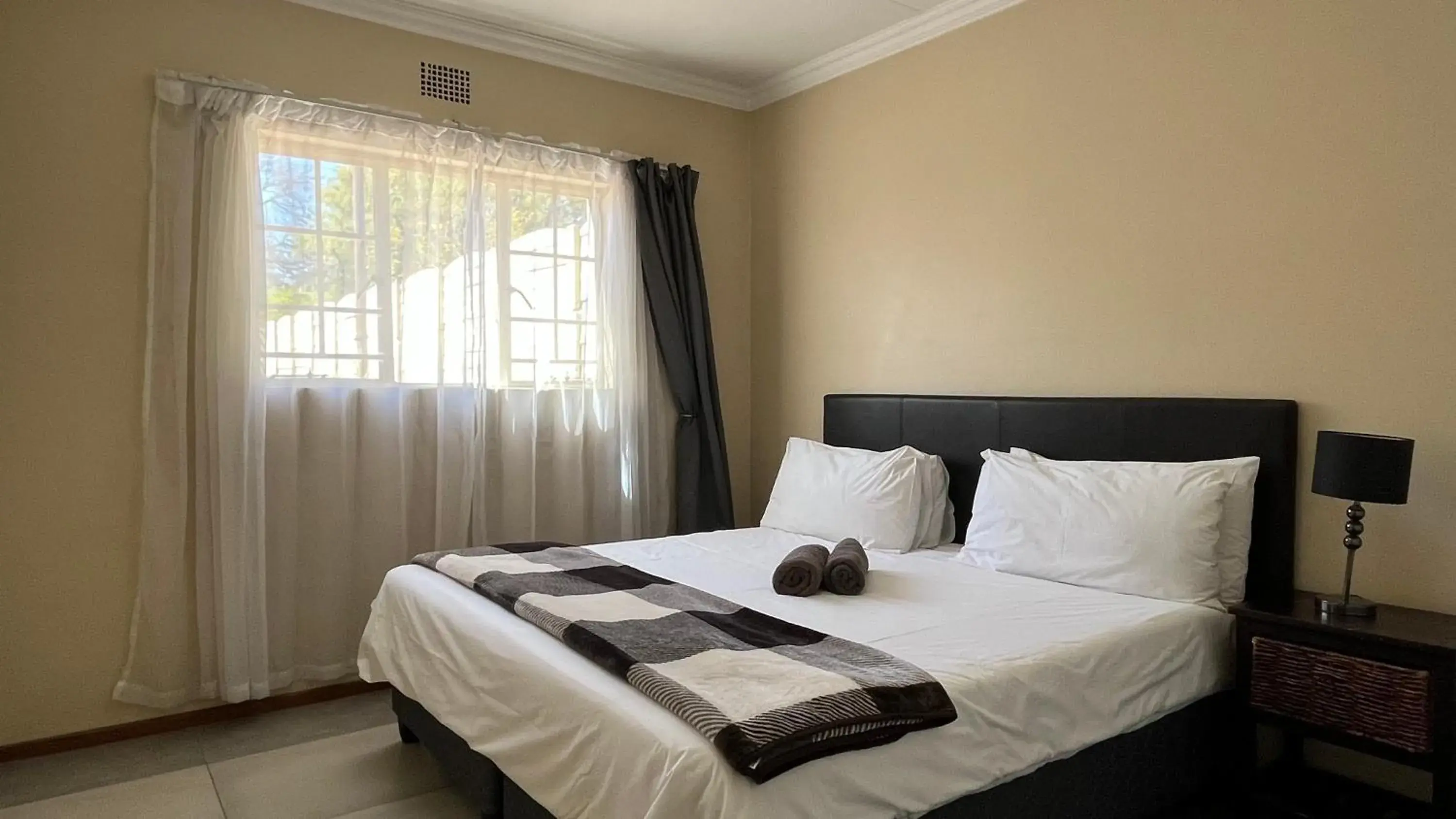 Standard Double Room in 298 on 34th Standard Double Room in 298 on 34th