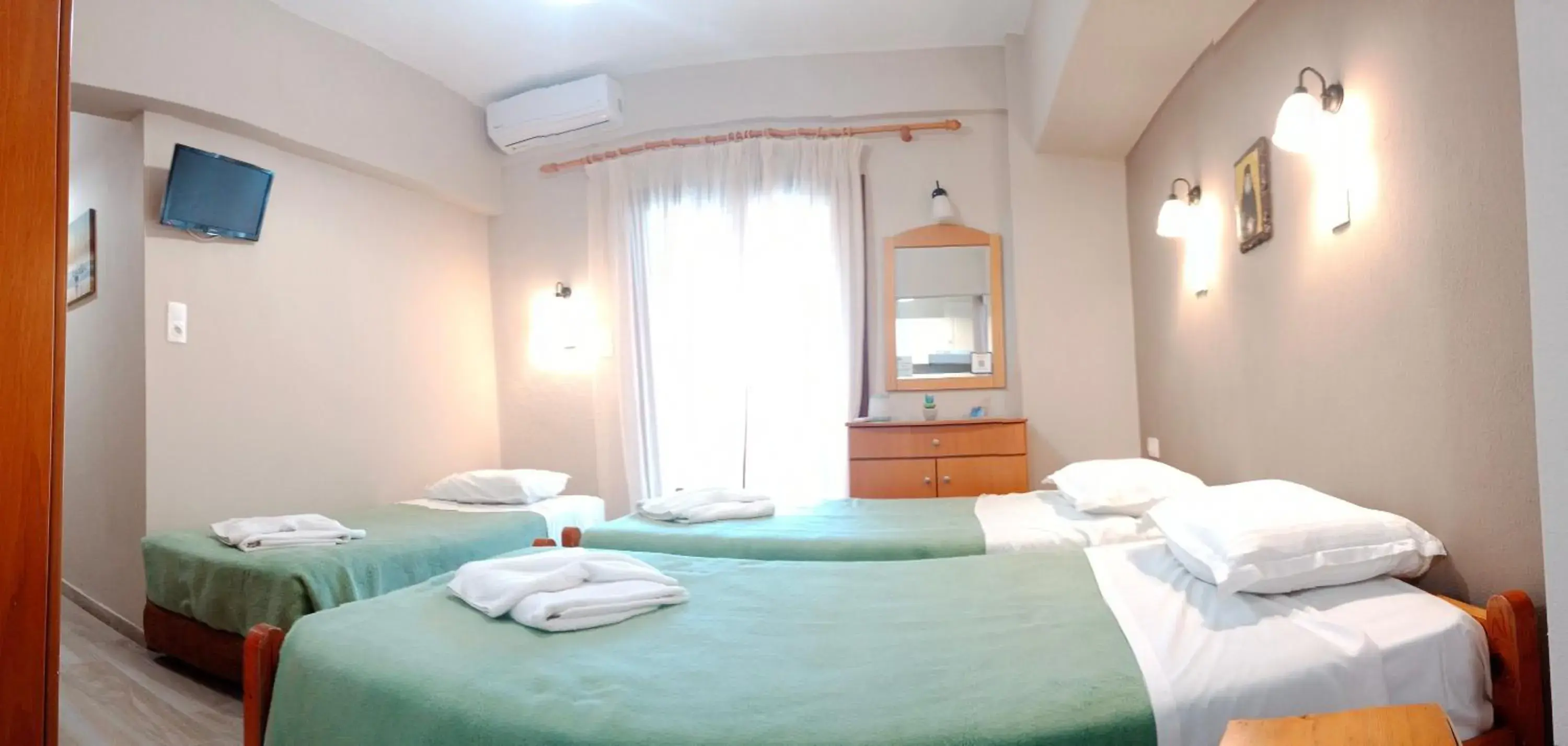 Studio with Terrace in Prosforio Studio with Terrace in Prosforio