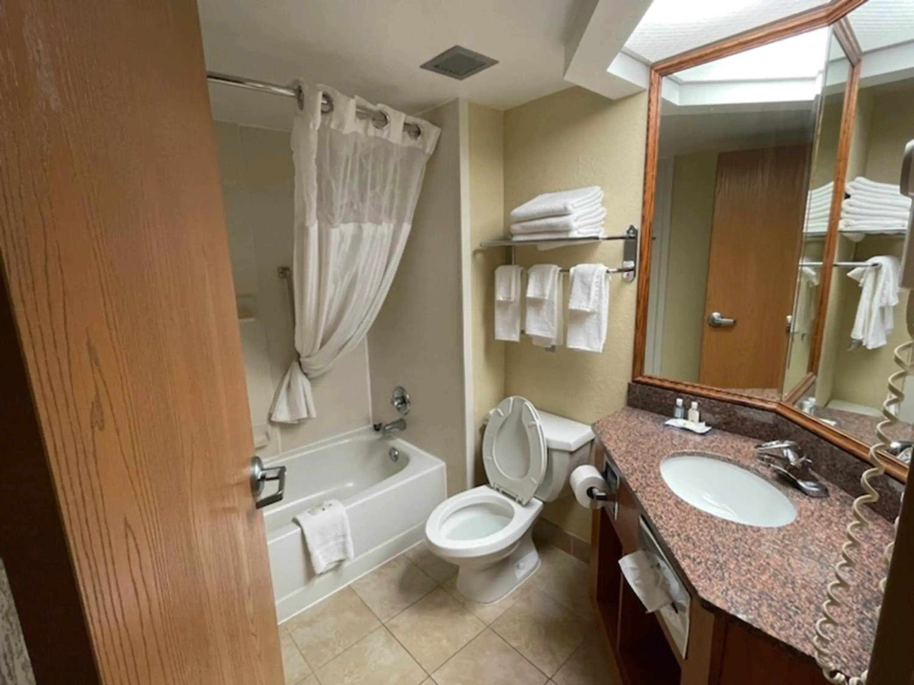 Double Room - Accessible/Non Smoking in Quality Inn & Suites Double Room - Accessible/Non Smoking in Quality Inn & Suites