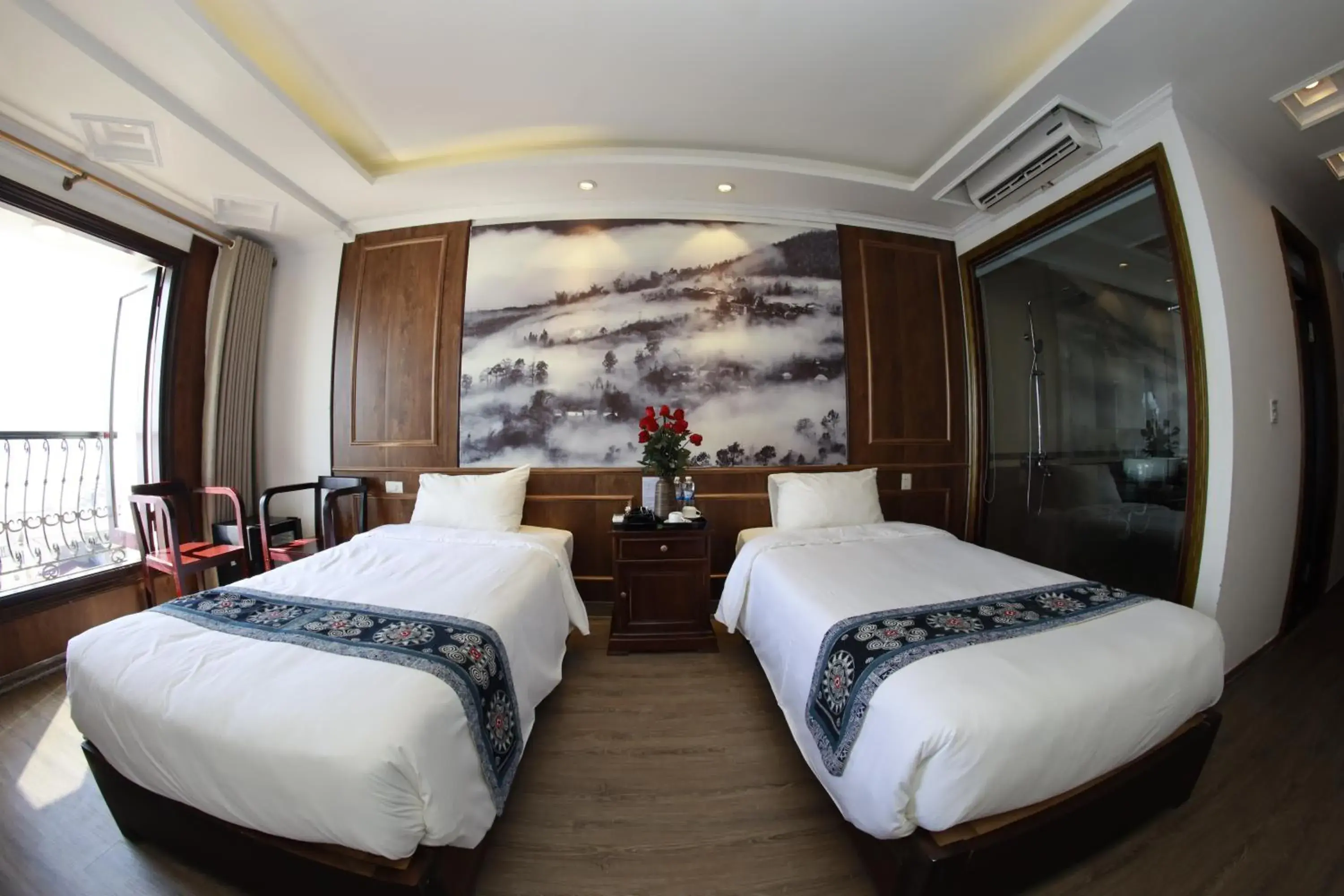 Superior Double or Twin Room with City View in Delta Sapa Hotel - Old Quarter Center Superior Double or Twin Room with City View in Delta Sapa Hotel - Old Quarter Center