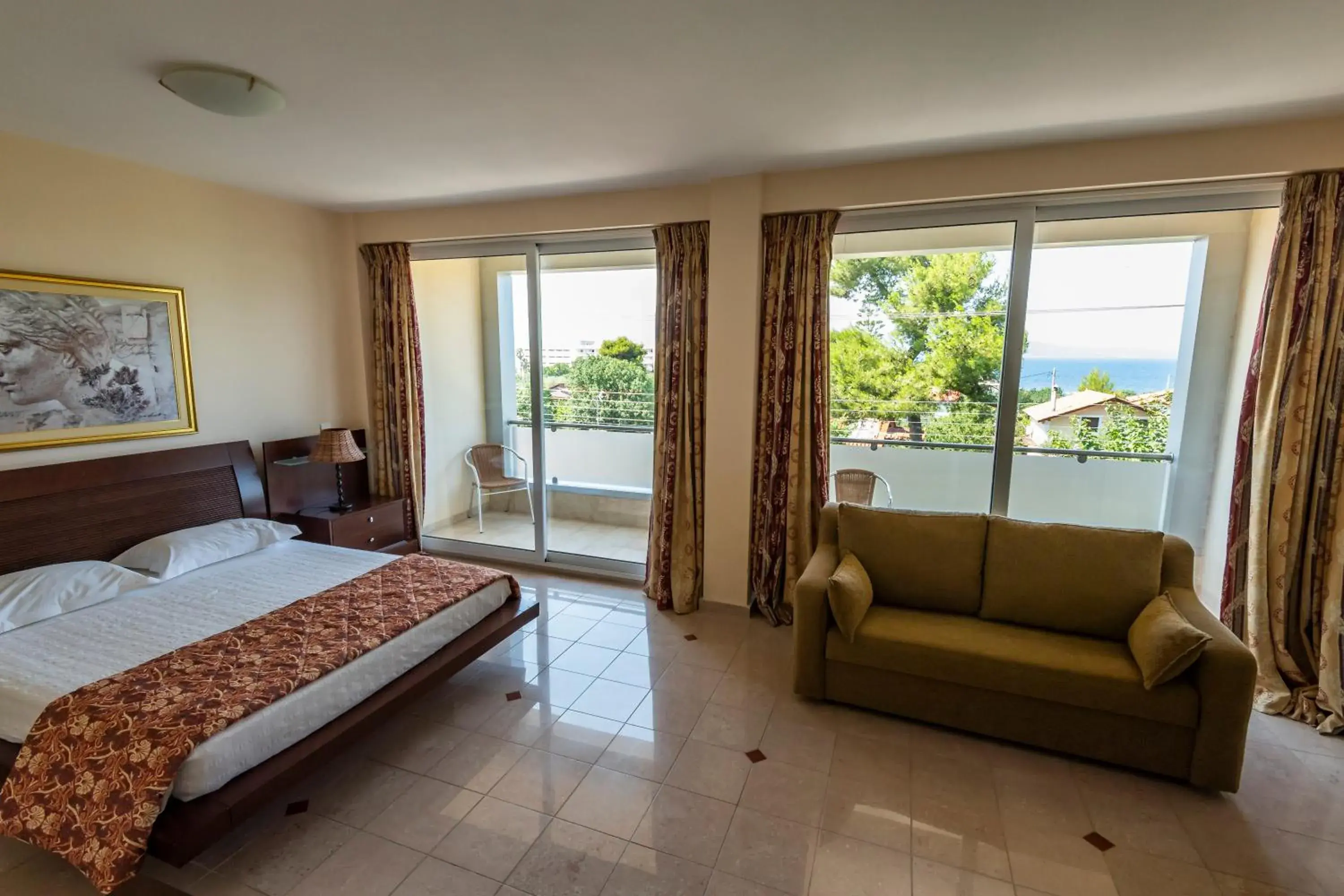 Superior Double Room with Sea View in Dolphin Resort & Conference Superior Double Room with Sea View in Dolphin Resort & Conference