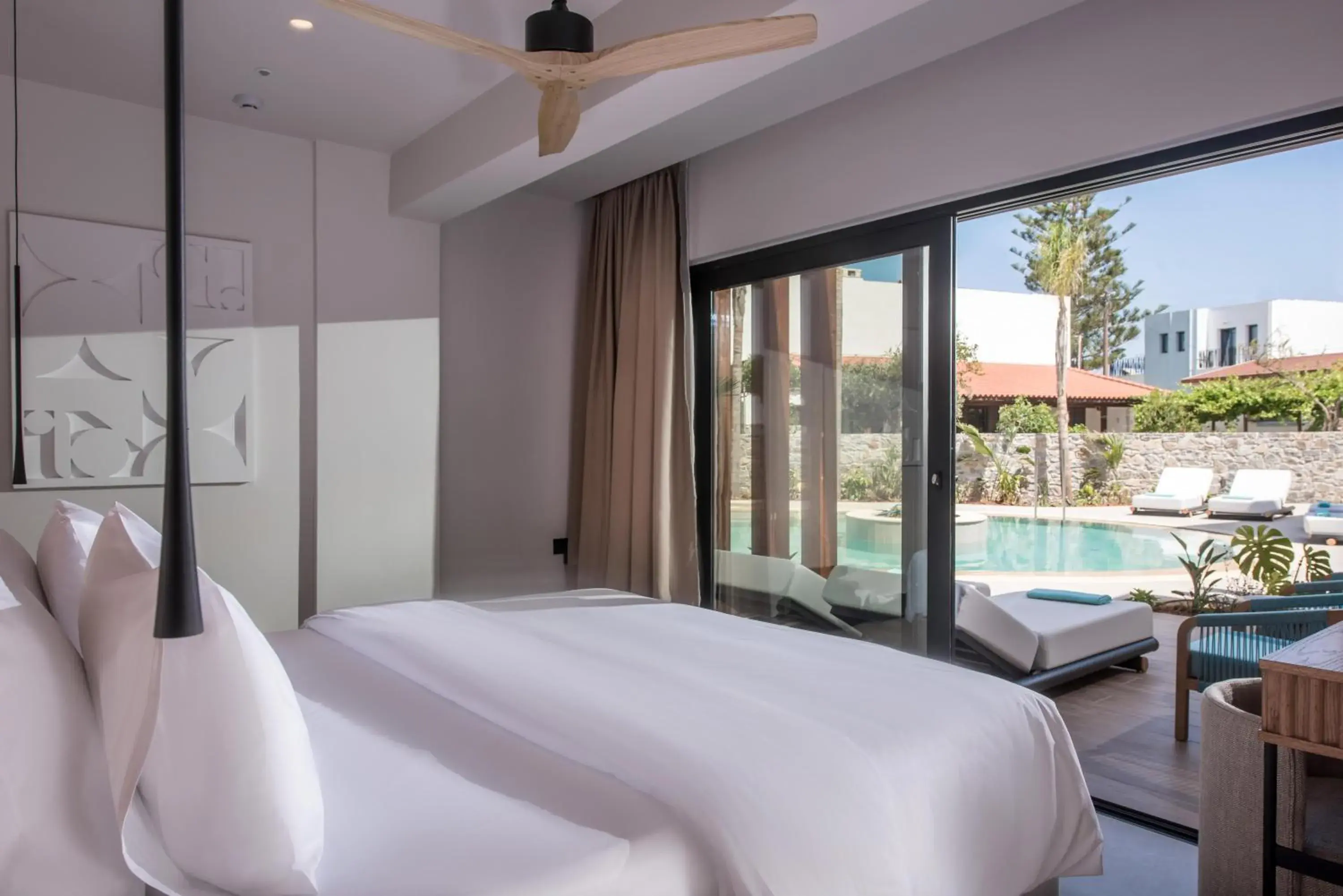 Double Room Swim Up in Noble Hotel & Suites - Adults Only Double Room Swim Up in Noble Hotel & Suites - Adults Only