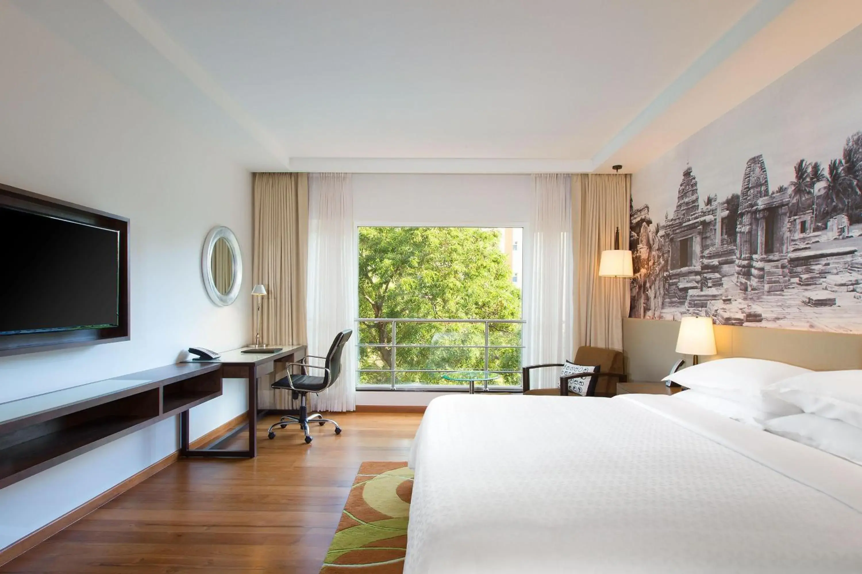 Deluxe Room - King Bed in Four Points by Sheraton Bengaluru Whitefield Deluxe Room - King Bed in Four Points by Sheraton Bengaluru Whitefield