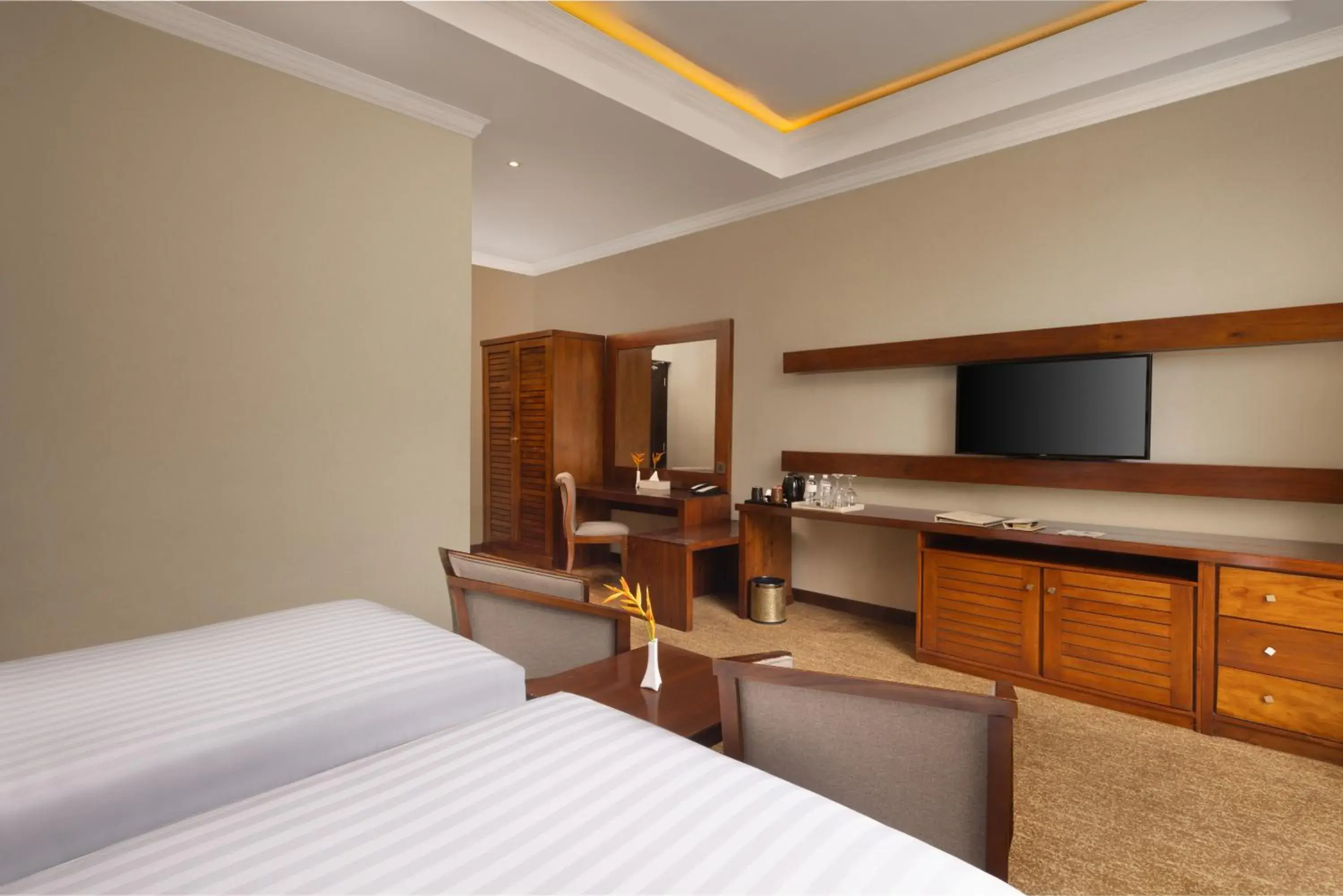 Deluxe Room with Early Check-in / Late Check-out on Availability + 10% on all Spa Treatments in The Golden Crown Hotel Deluxe Room with Early Check-in / Late Check-out on Availability + 10% on all Spa Treatments in The Golden Crown Hotel