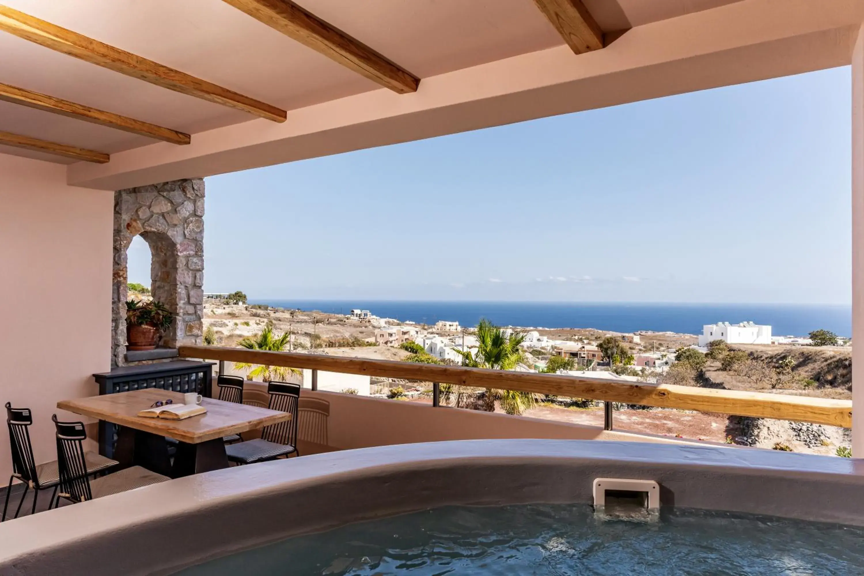 Deluxe Suite with Sea View and Jetted Tub in Perla Nera Suites Deluxe Suite with Sea View and Jetted Tub in Perla Nera Suites