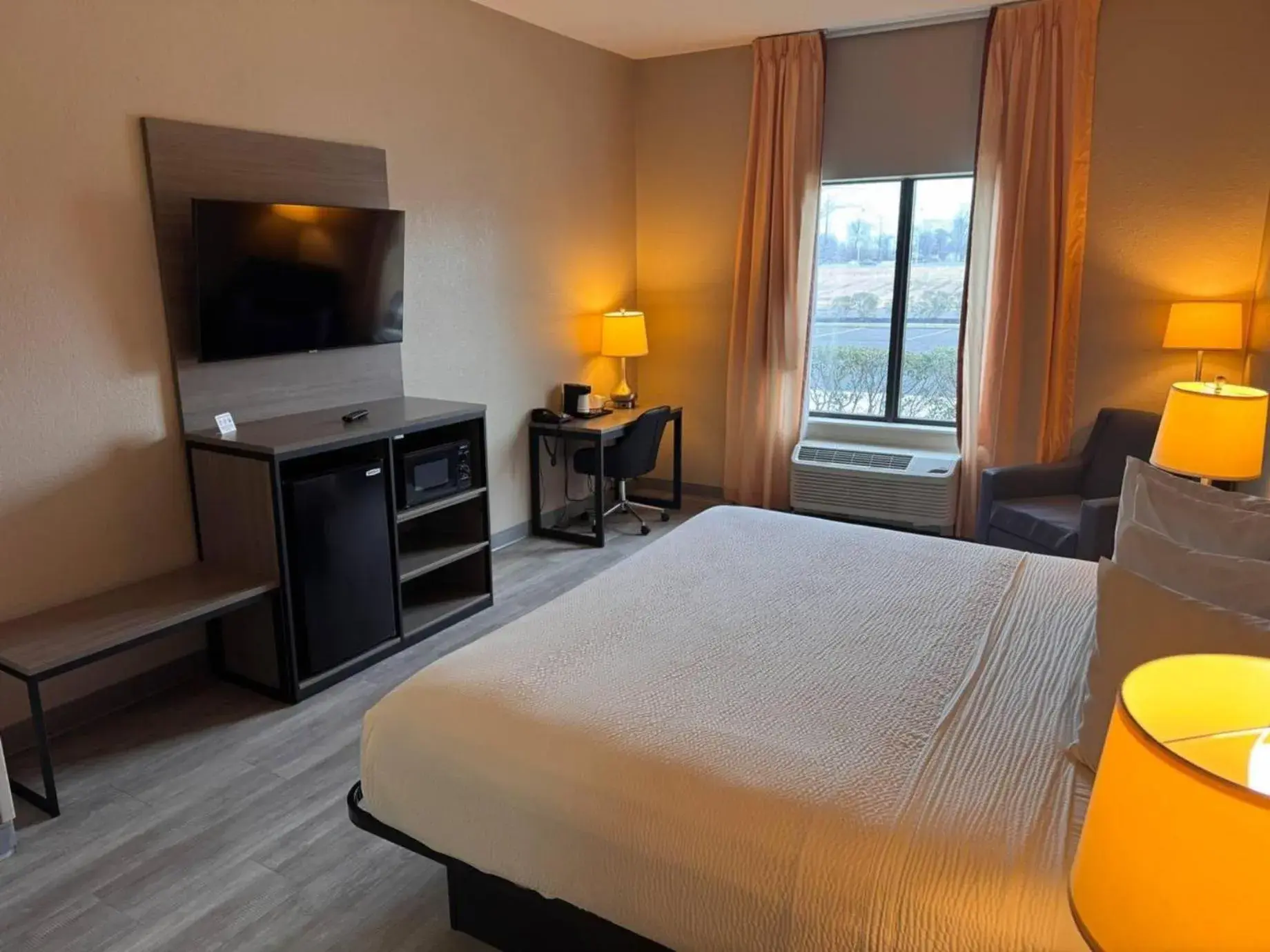 King Room - Non-Smoking in Super 8 by Wyndham Pennsville/Wilmington King Room - Non-Smoking in Super 8 by Wyndham Pennsville/Wilmington