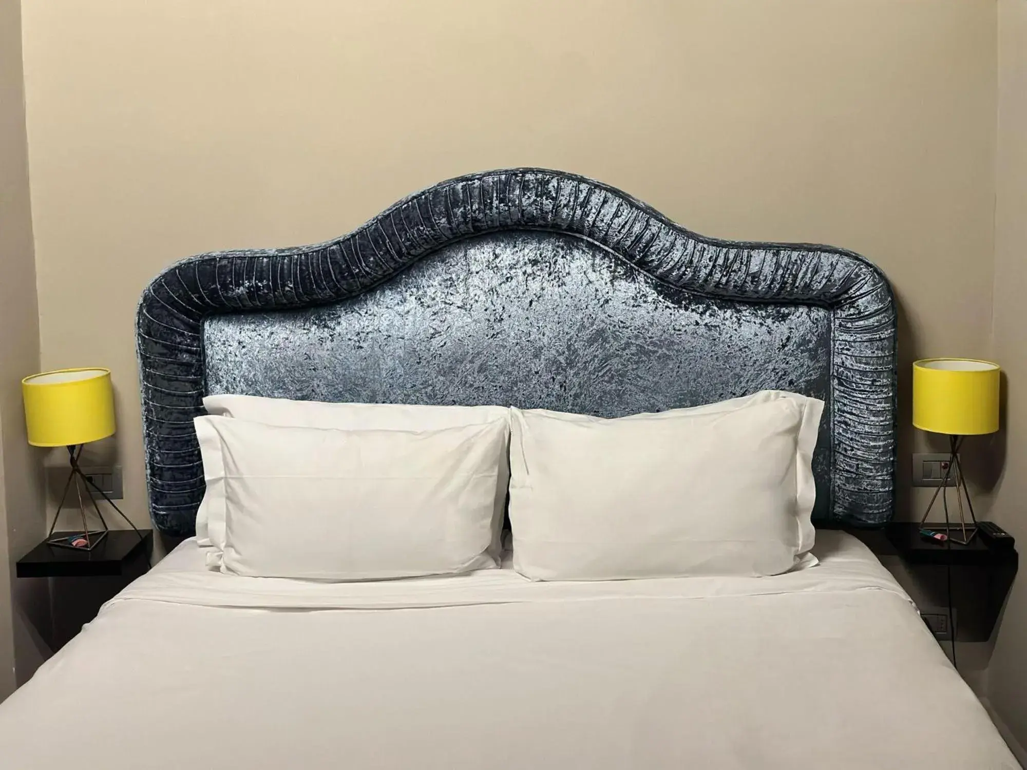 Standard Queen Room in Numa Florence Palazzo San Niccolò Standard Queen Room in Numa Florence Palazzo San Niccolò